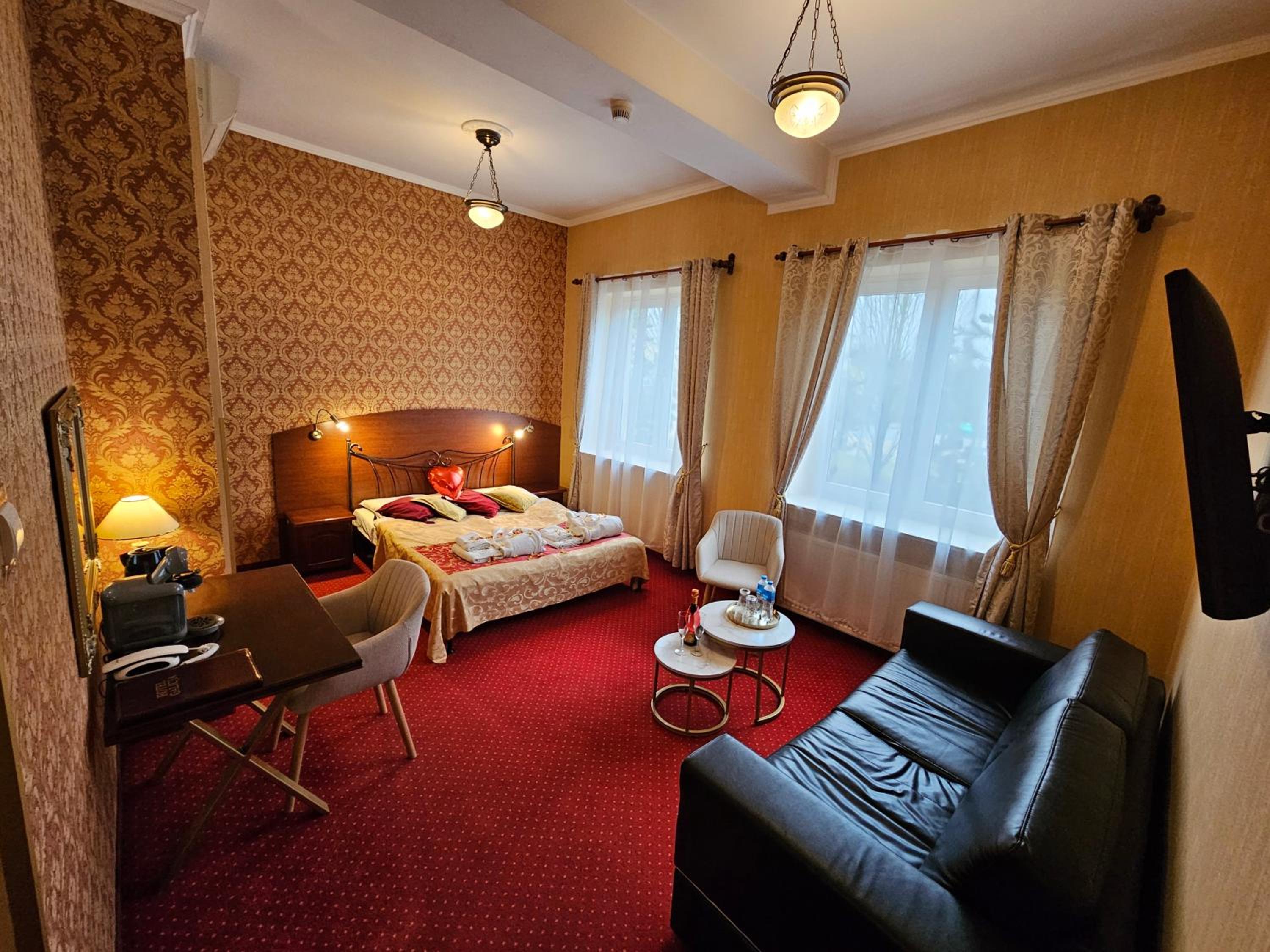 Deluxe Double Room - Photo 6