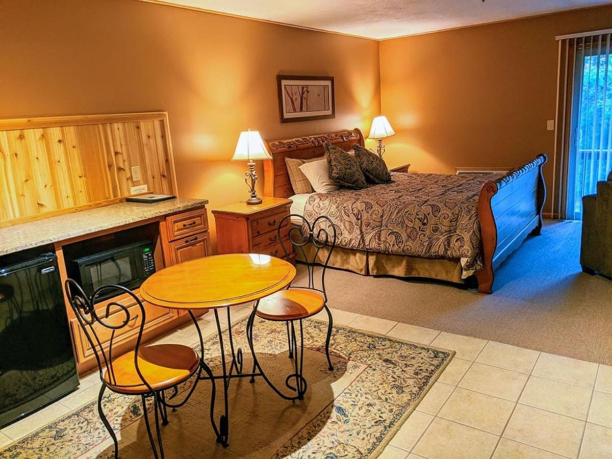 Budget Twin Room photo 3