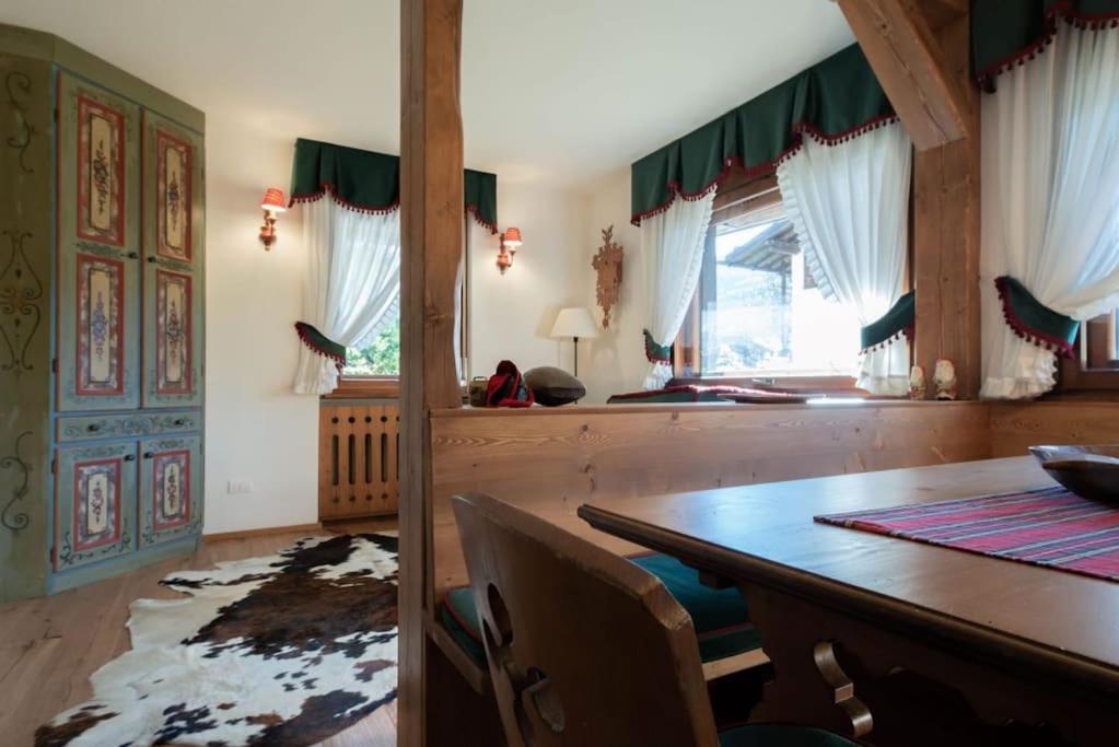 Two-Bedroom Apartment With Mountain View photo 3