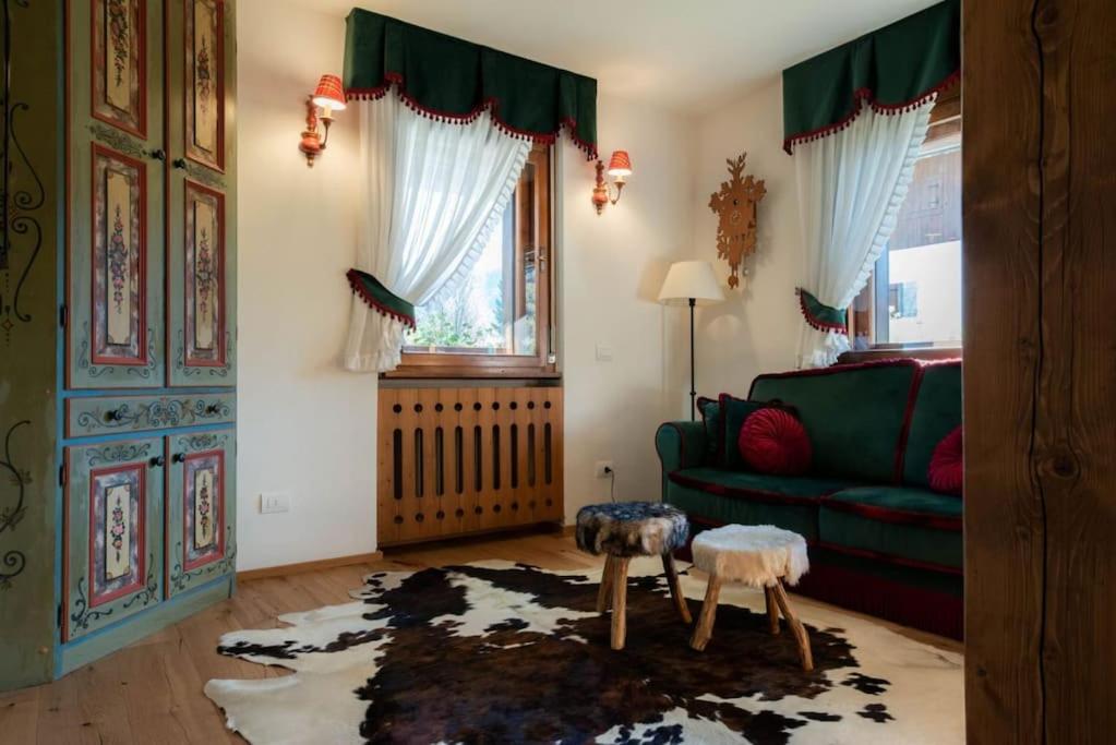 Two-Bedroom Apartment With Mountain View photo 2