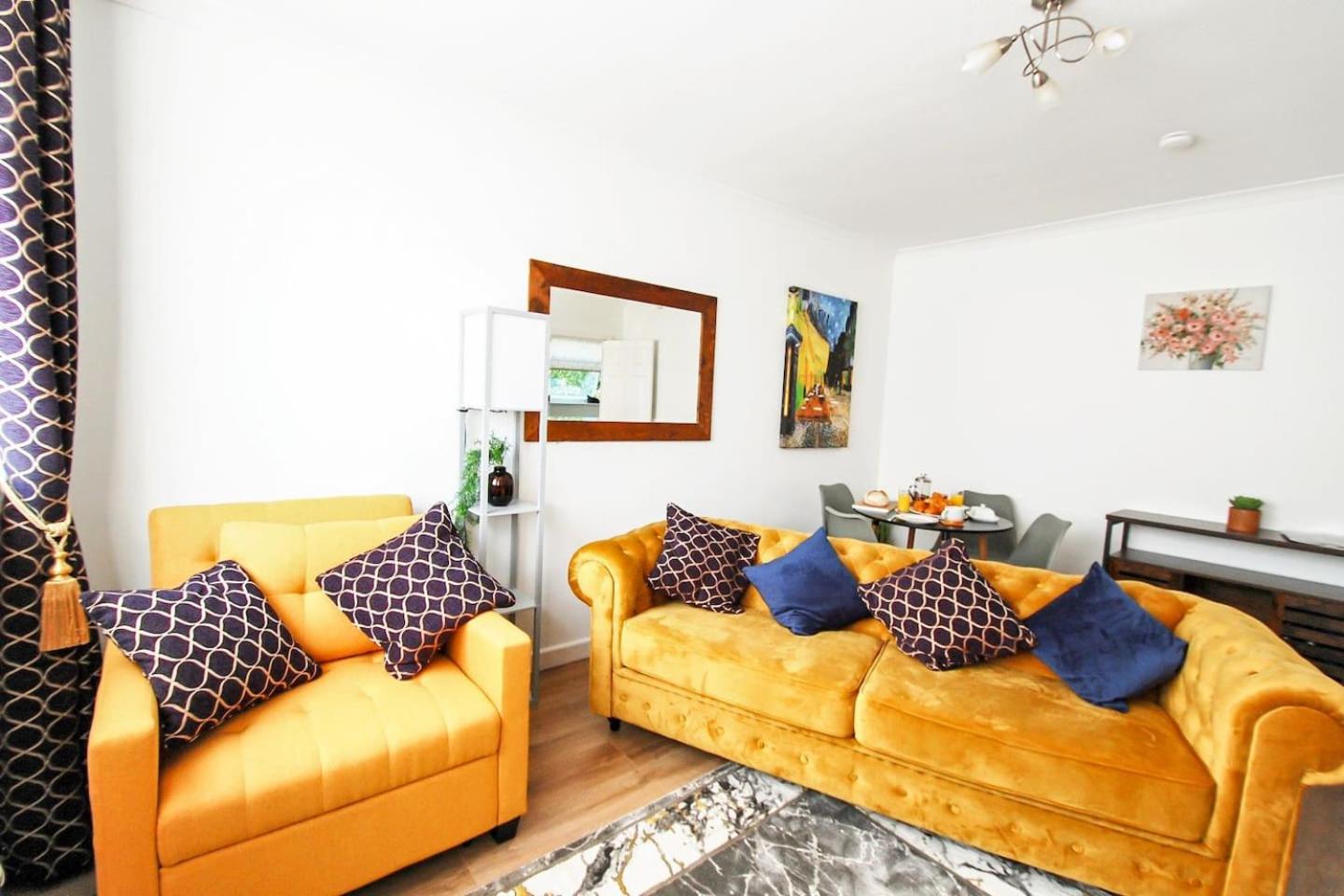 Apartment photo 1
