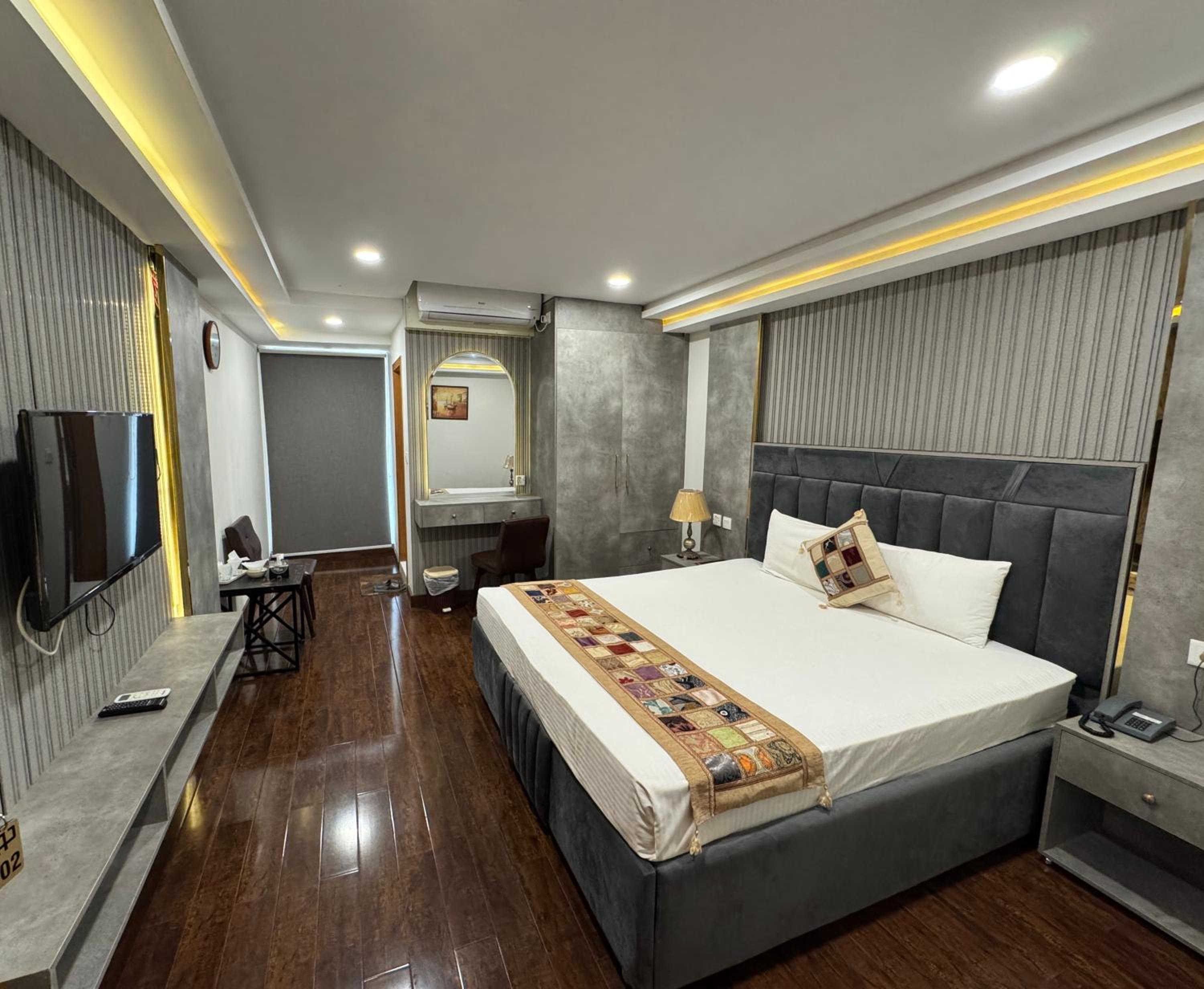 Deluxe Double Room - Photo 1