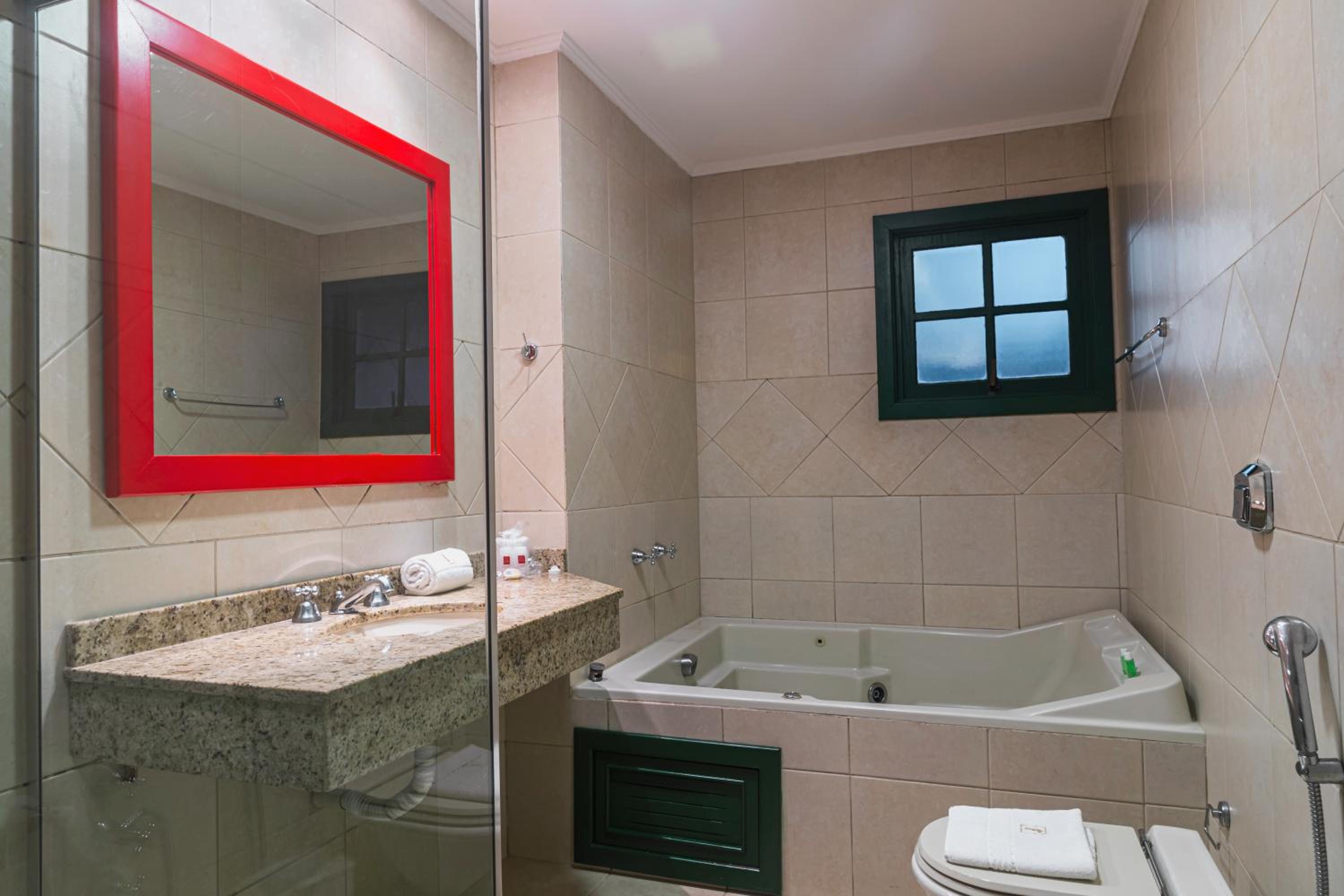 King Suite with Spa Bath