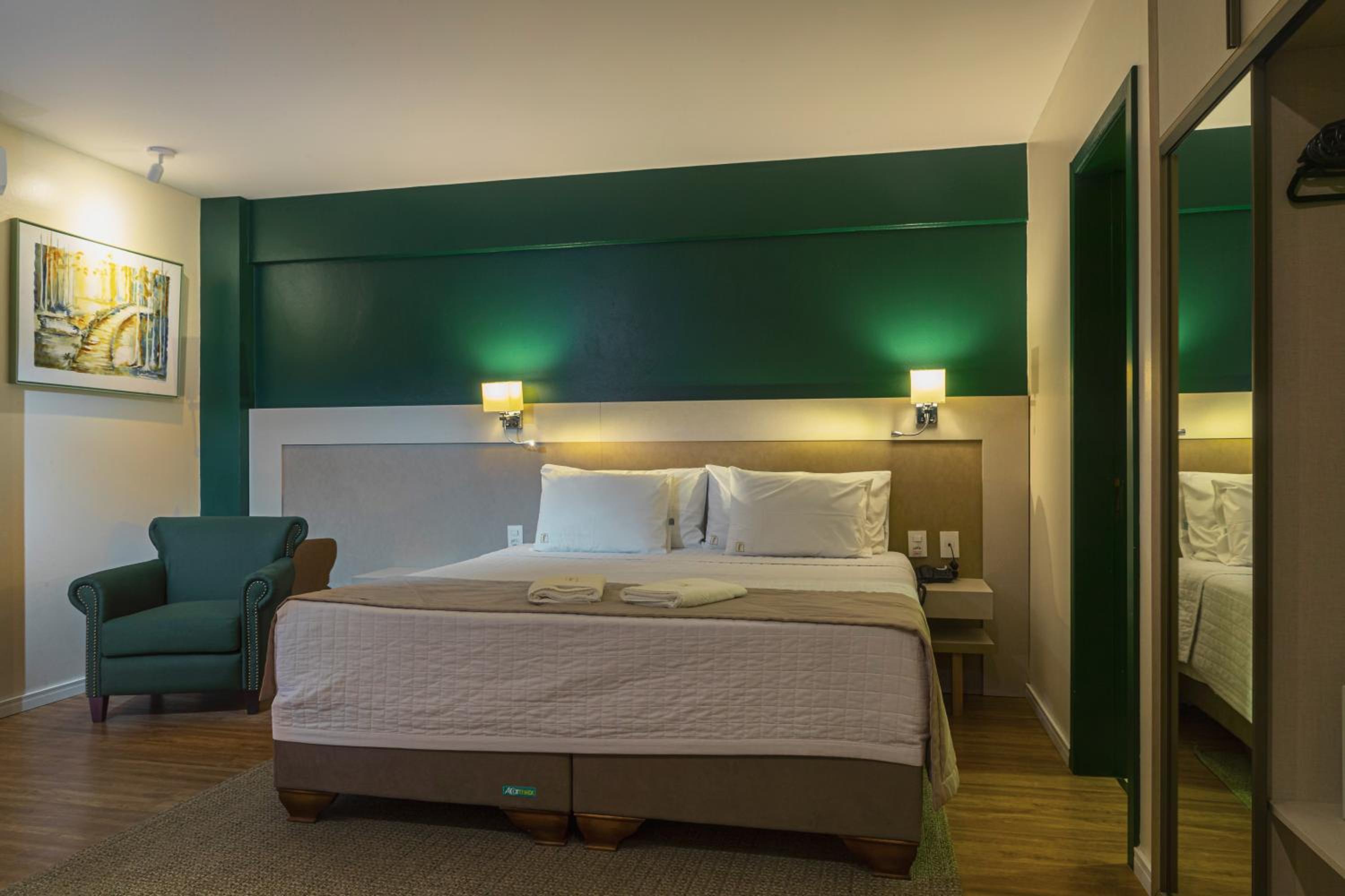 King Suite with Spa Bath