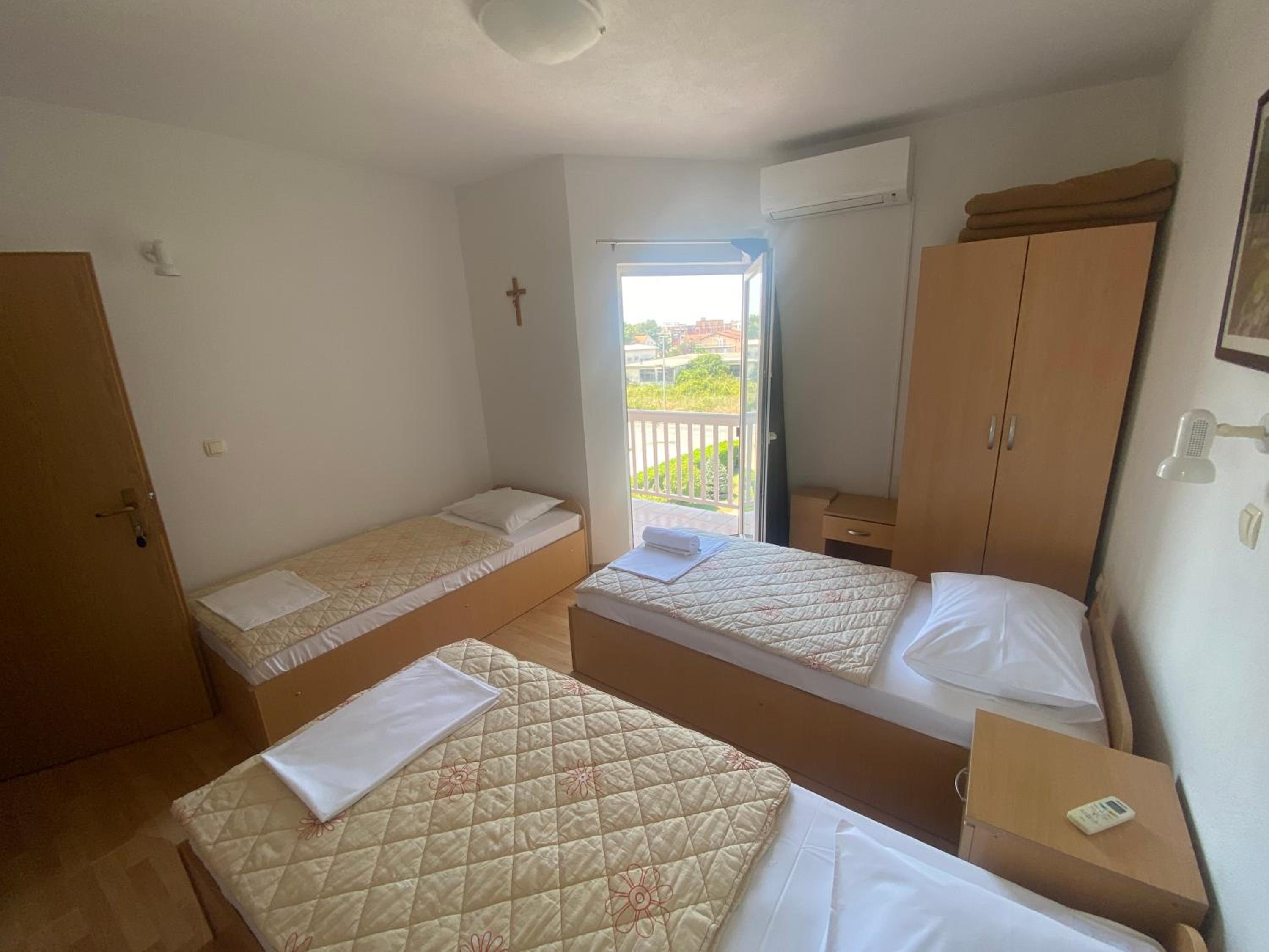 Triple Room with Balcony photo 1