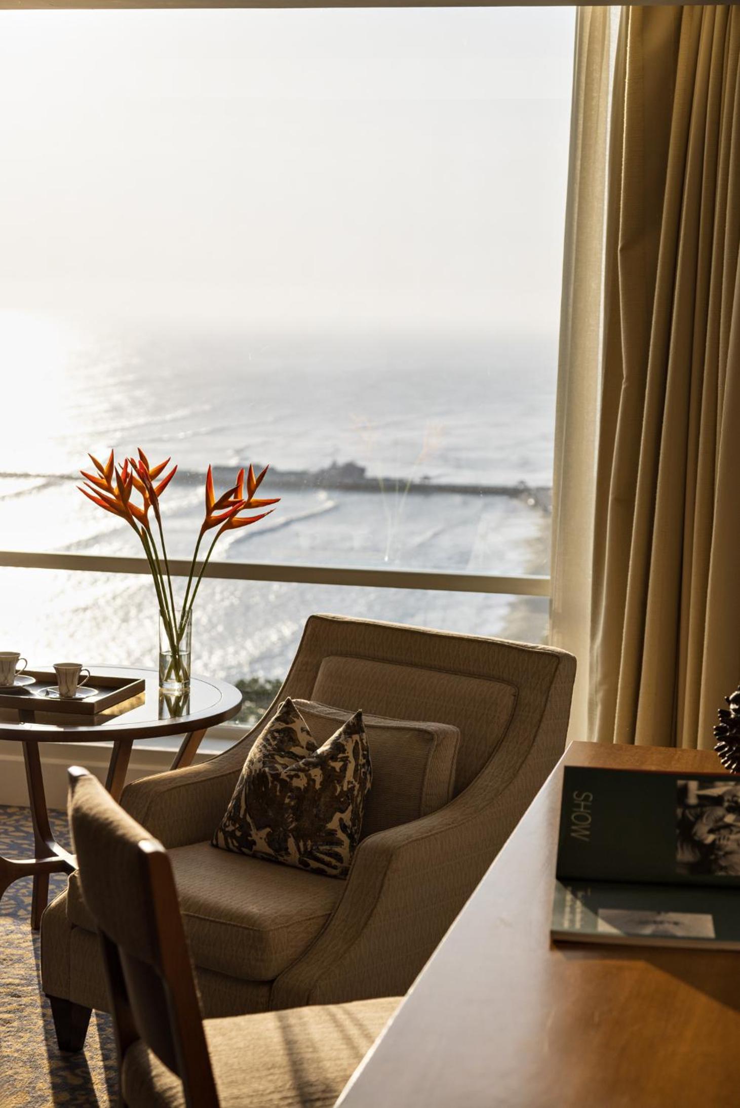 Deluxe Junior Suite with Ocean View photo 3