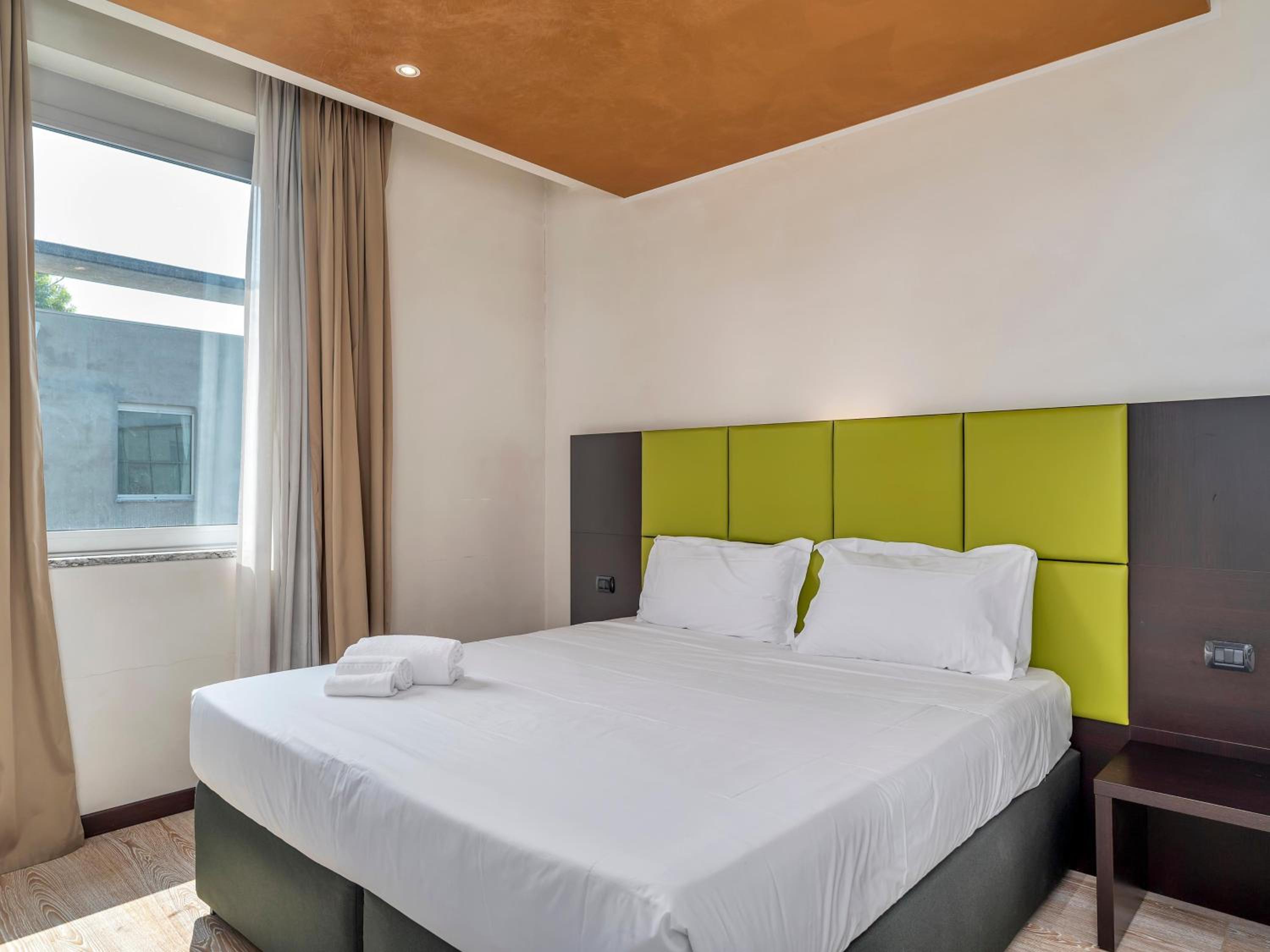 Standard Double Room - Photo 1