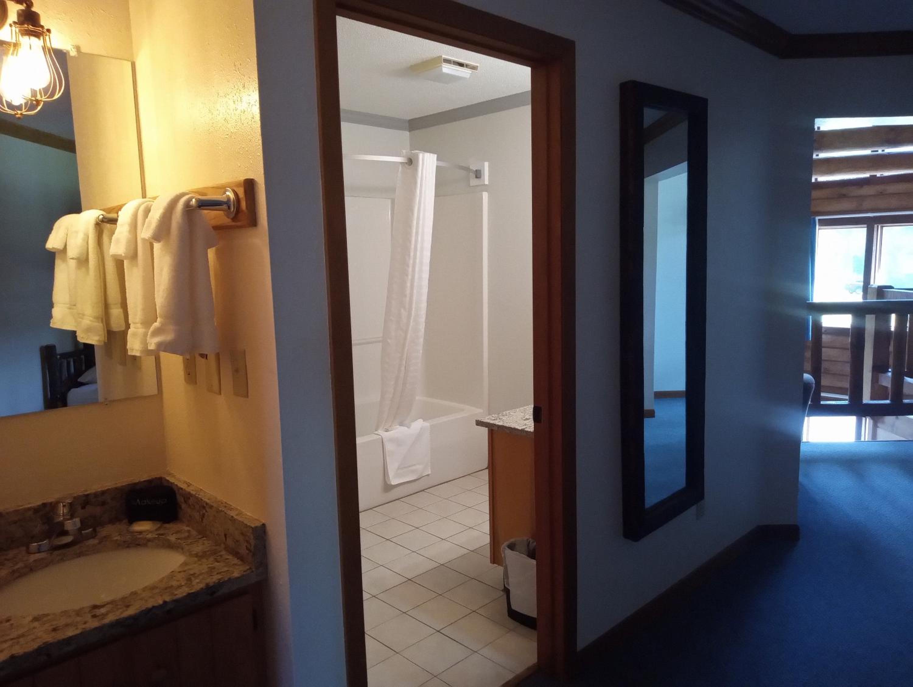 King Suite photo 3