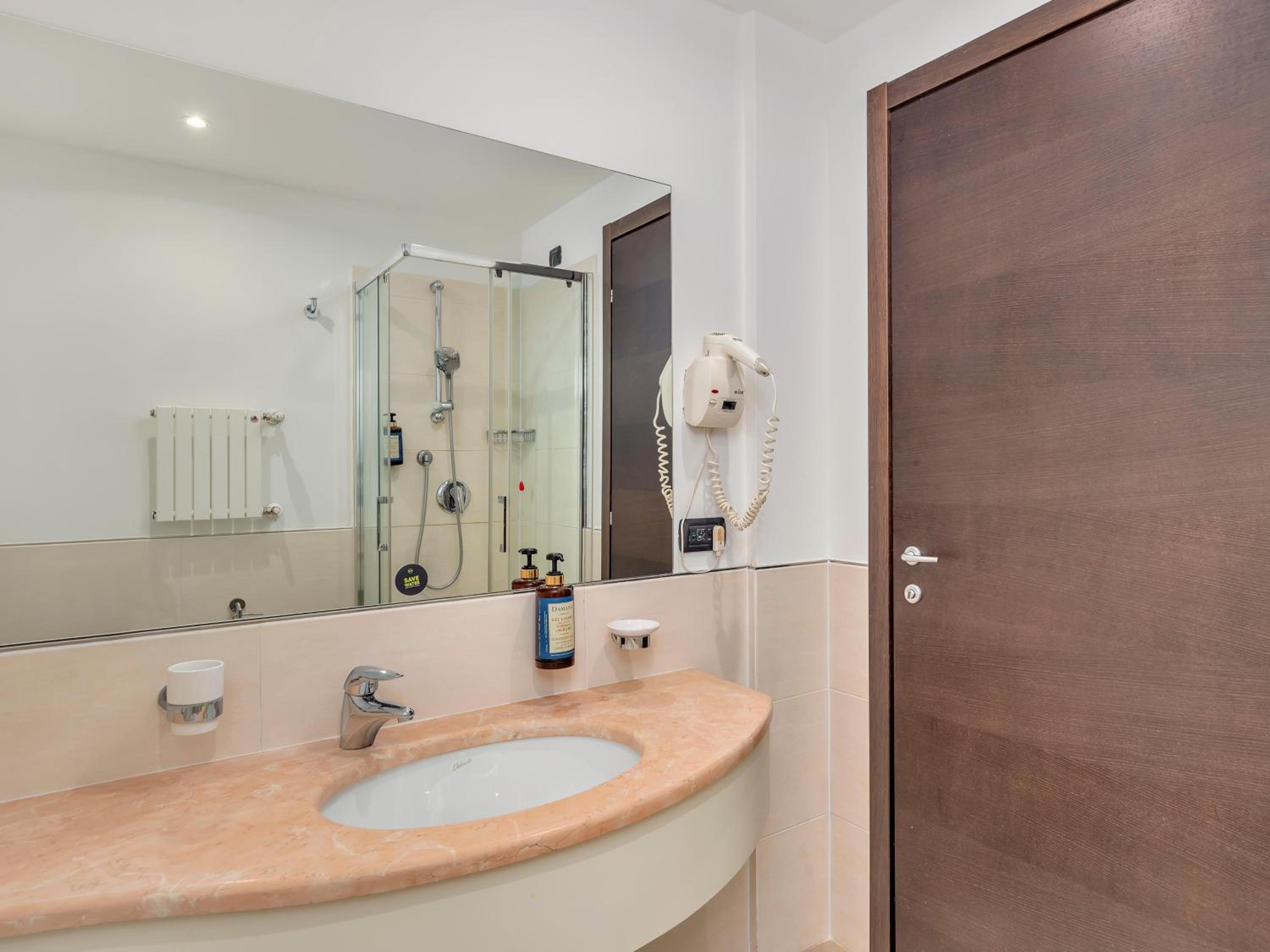 Superior Double Room - Photo 5