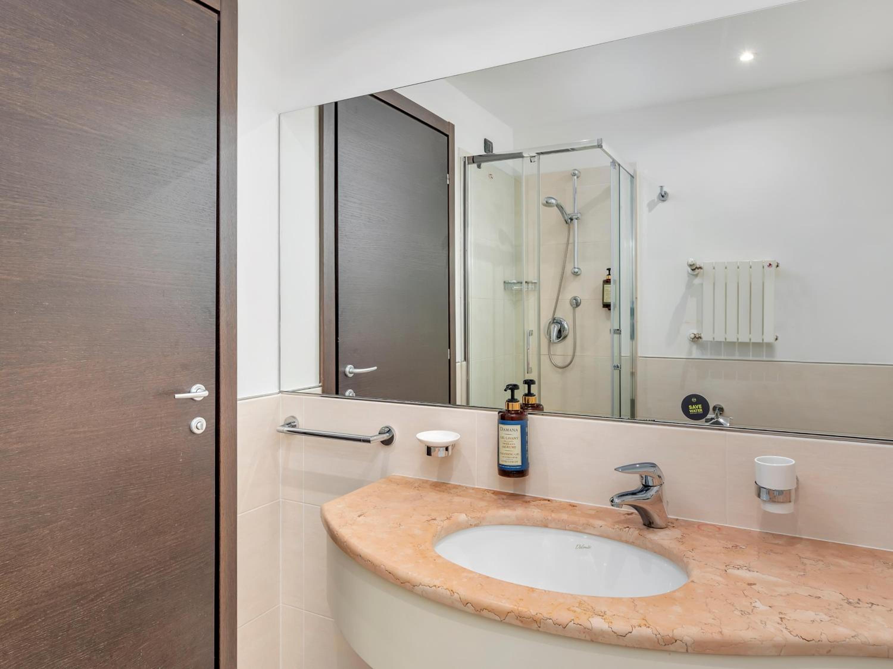 Superior Triple Room - Photo 4
