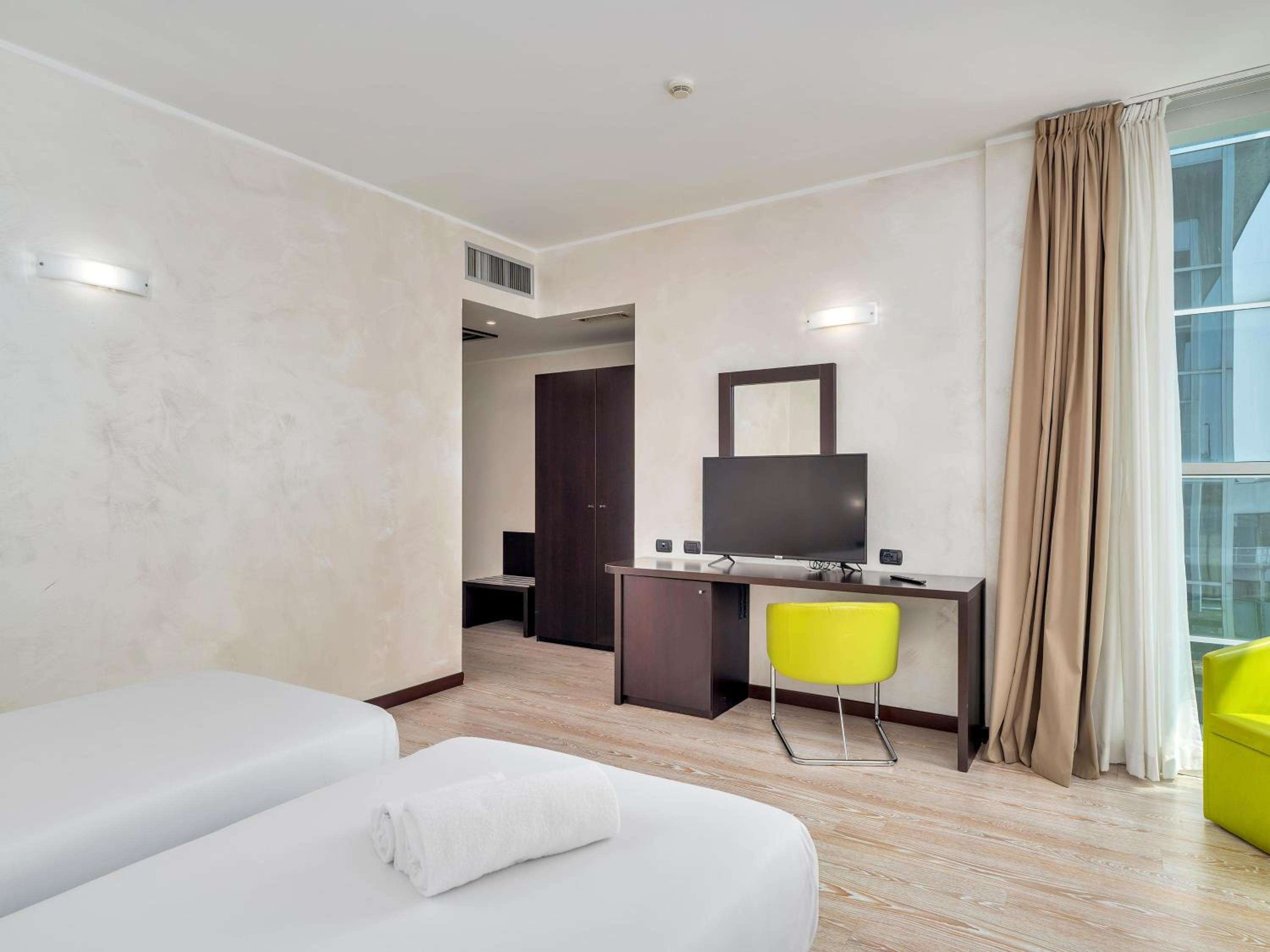 Superior Triple Room - Photo 3