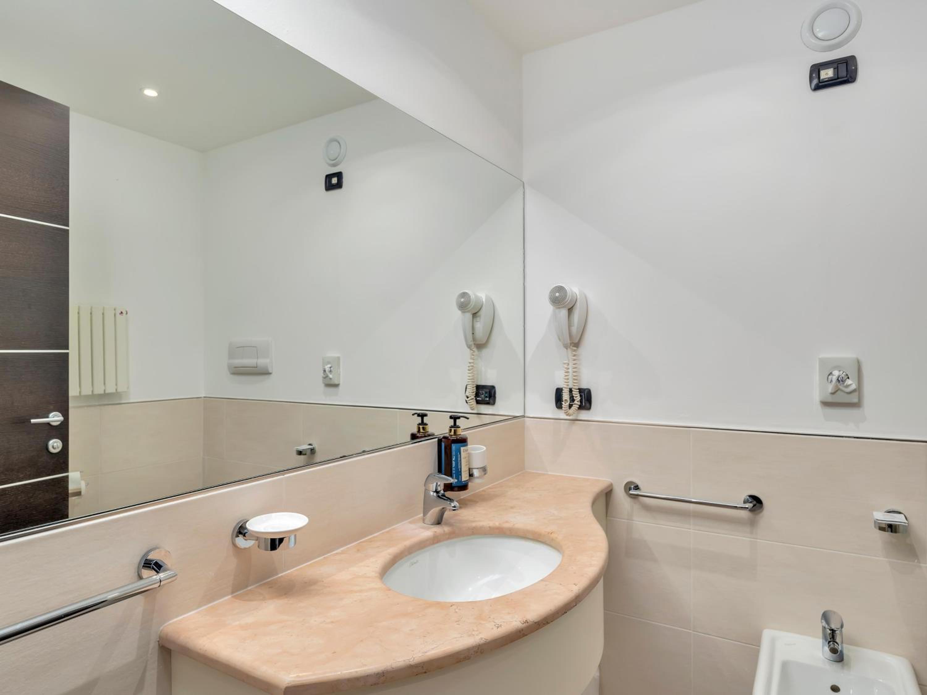Junior Suite - Photo 5