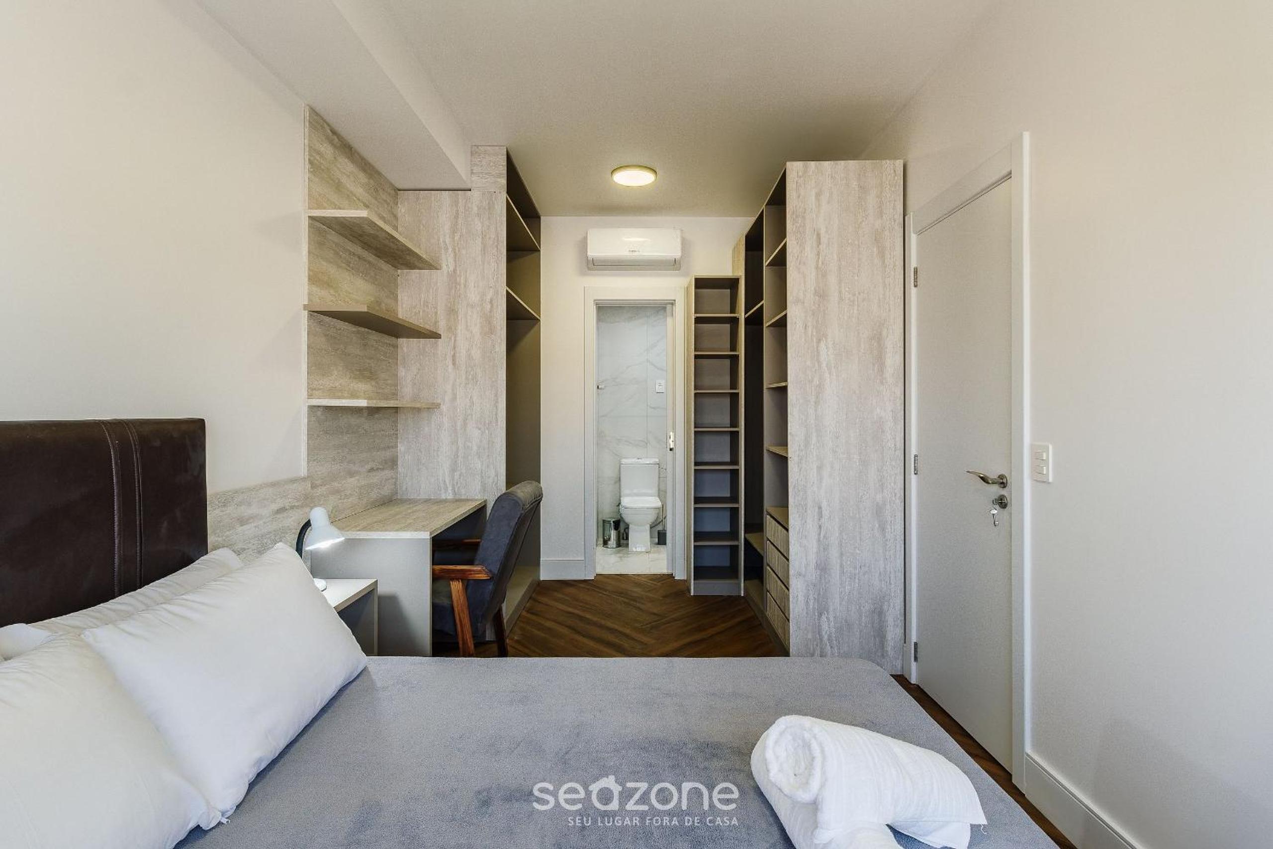 Deluxe Apartment photo 2