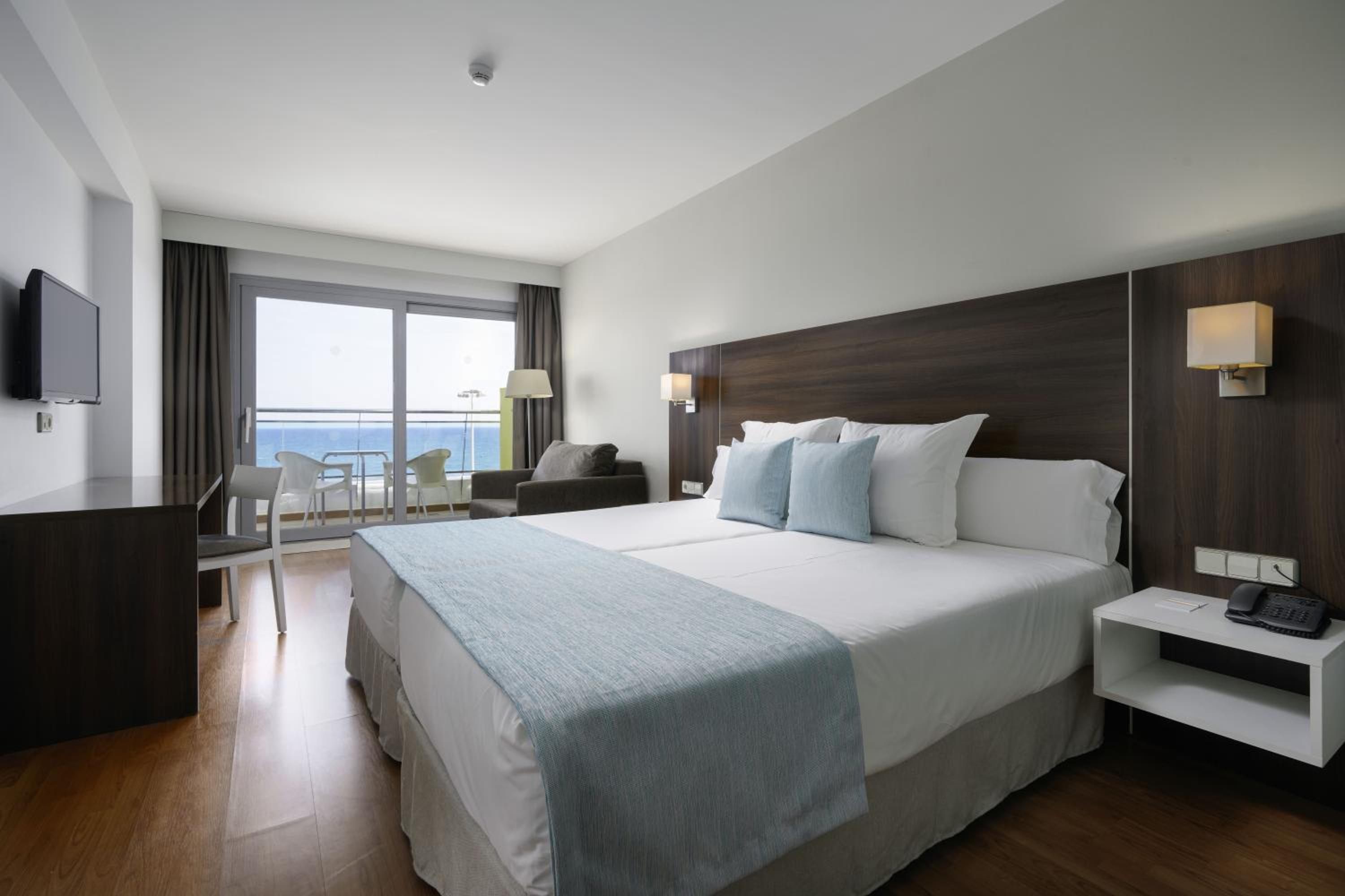 Double Superior Sea View - Photo 1