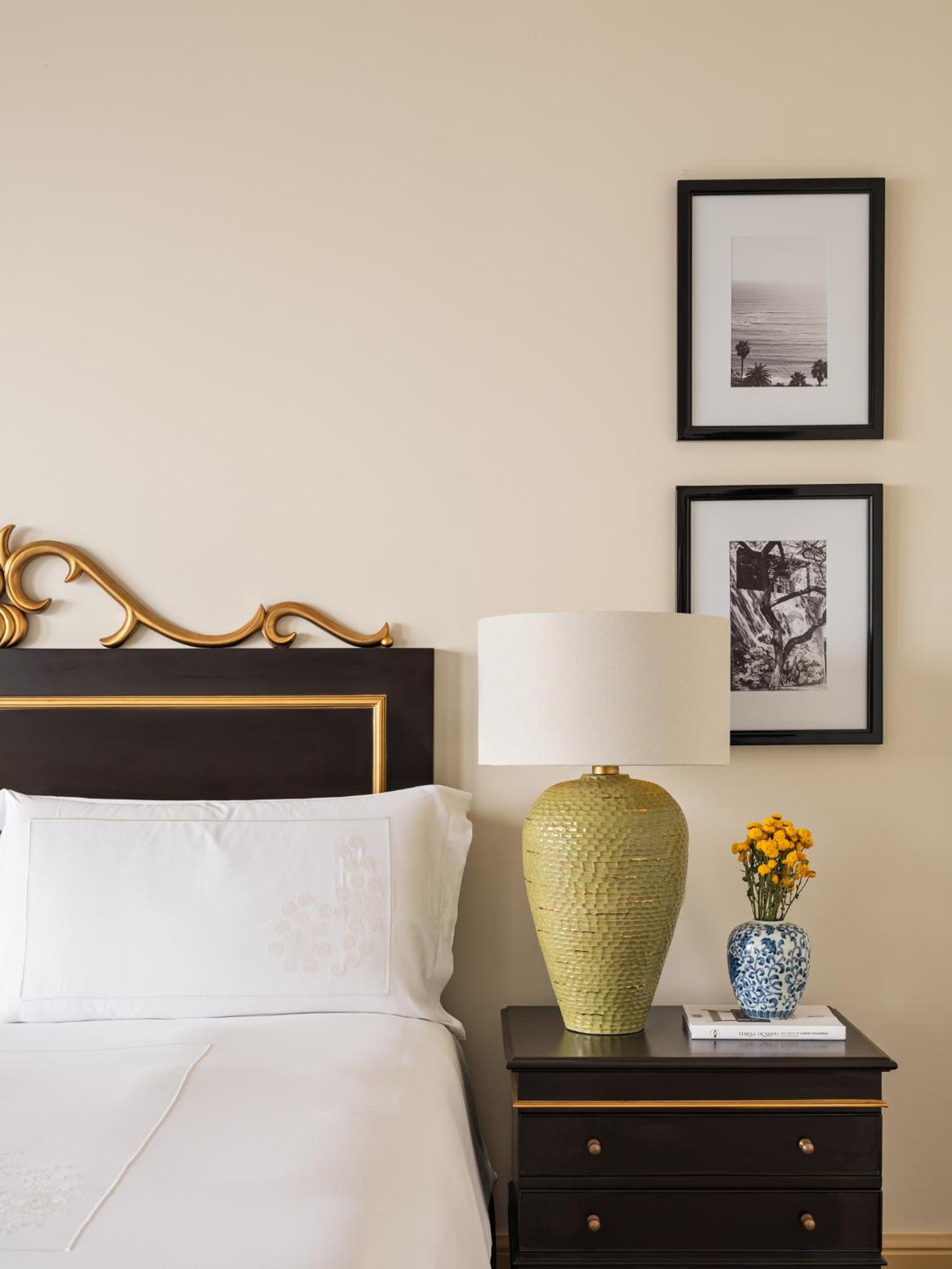 One Bedroom Suite with Terrace - Photo 7