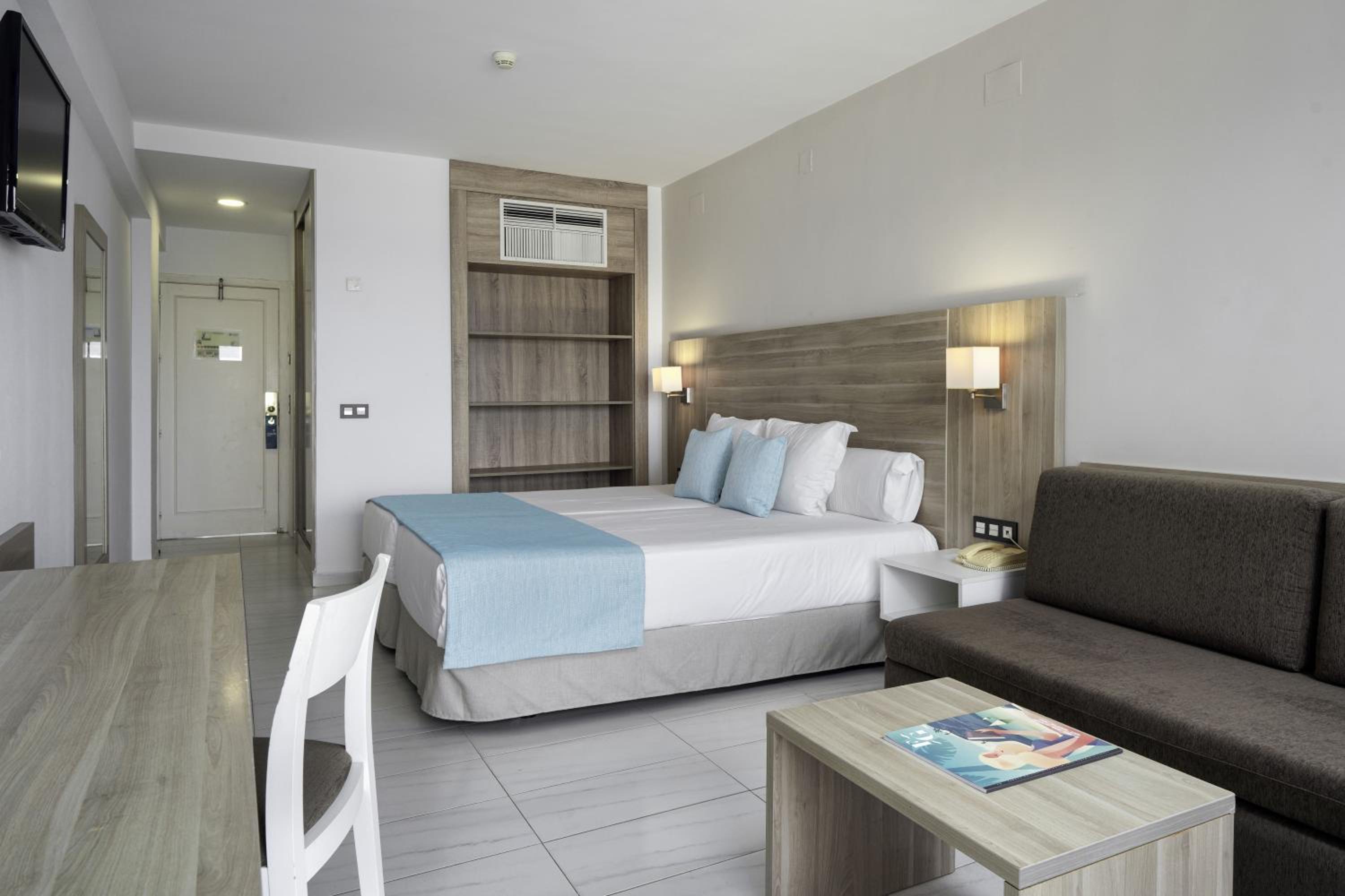 Double Sea View High Floor - Photo 2