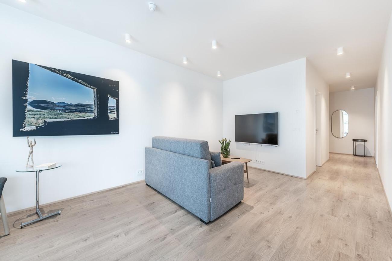 Superior Two-Bedroom Apartment with 2 Bathrooms - Photo 17