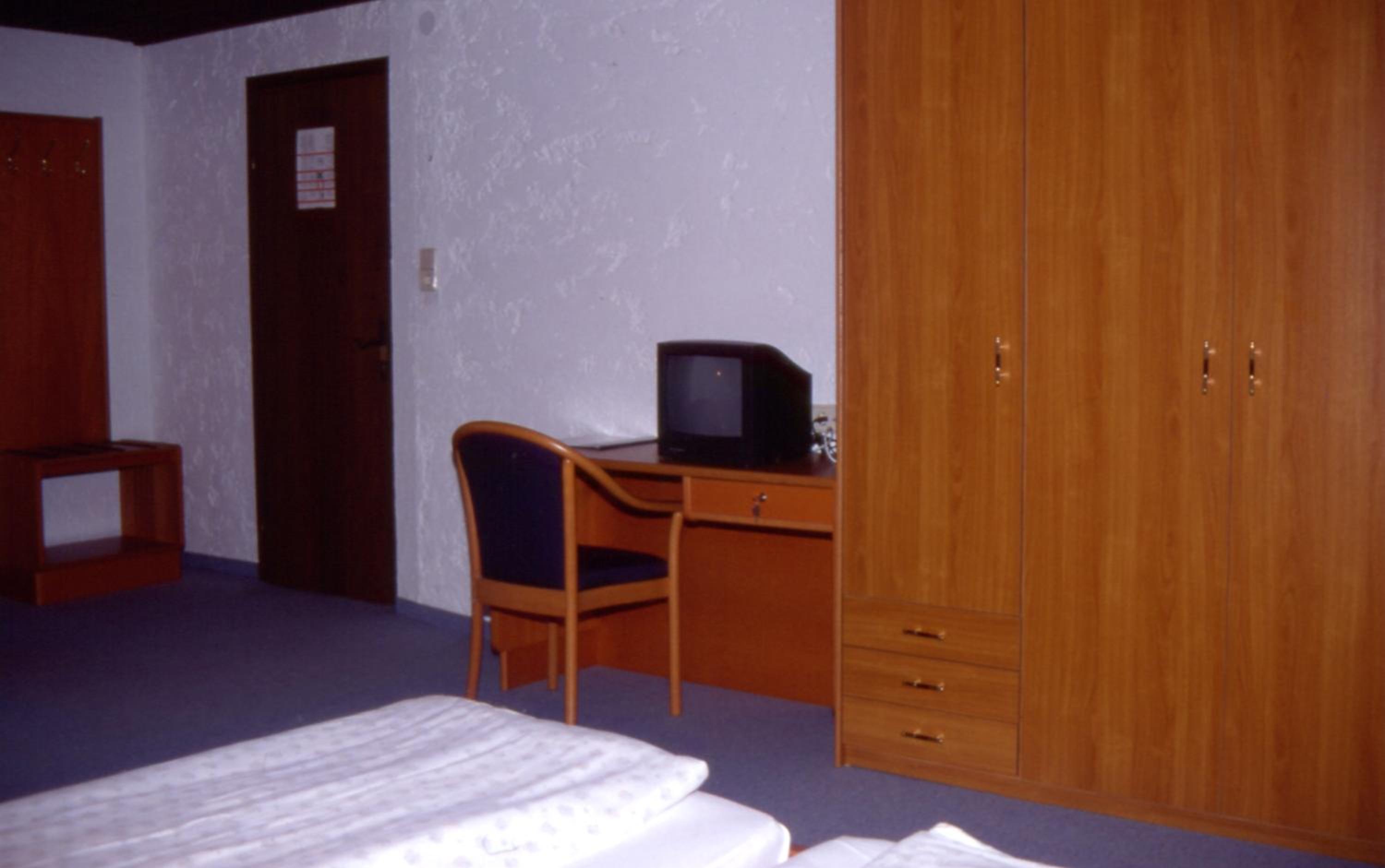 Budget Double Room photo 3