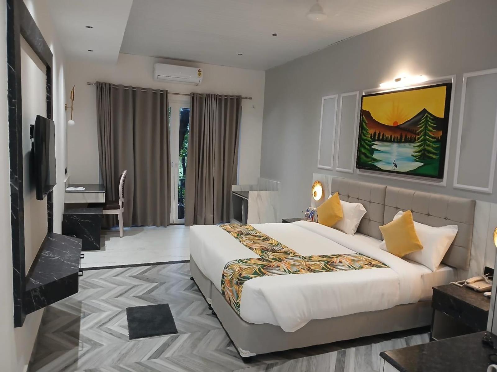 Large Double Room