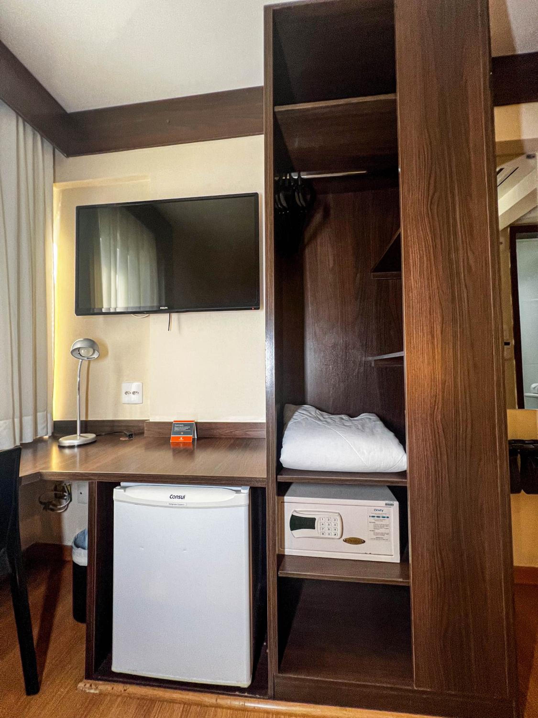 Available room