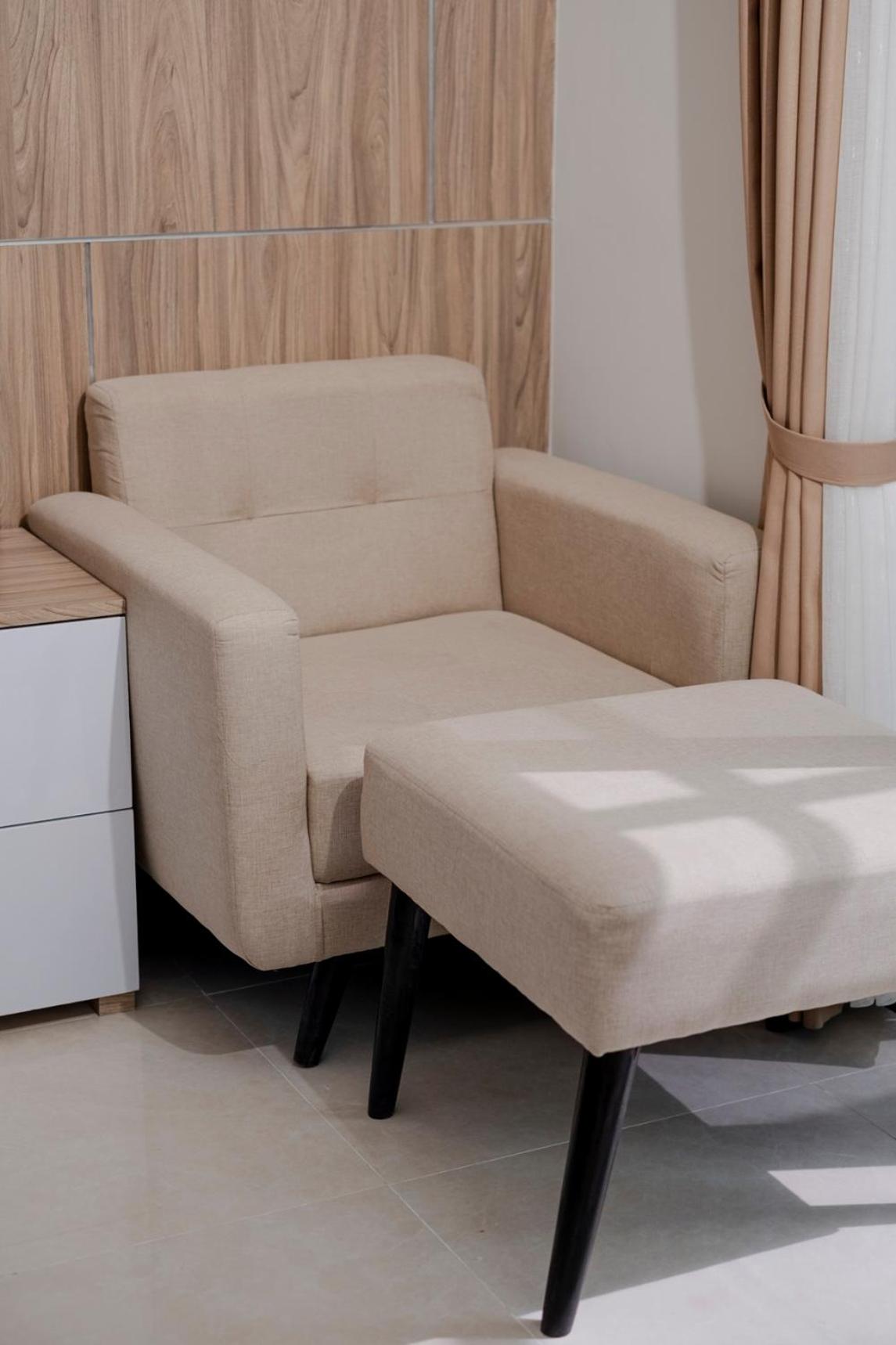 Junior Suite with Balcony - Photo 4