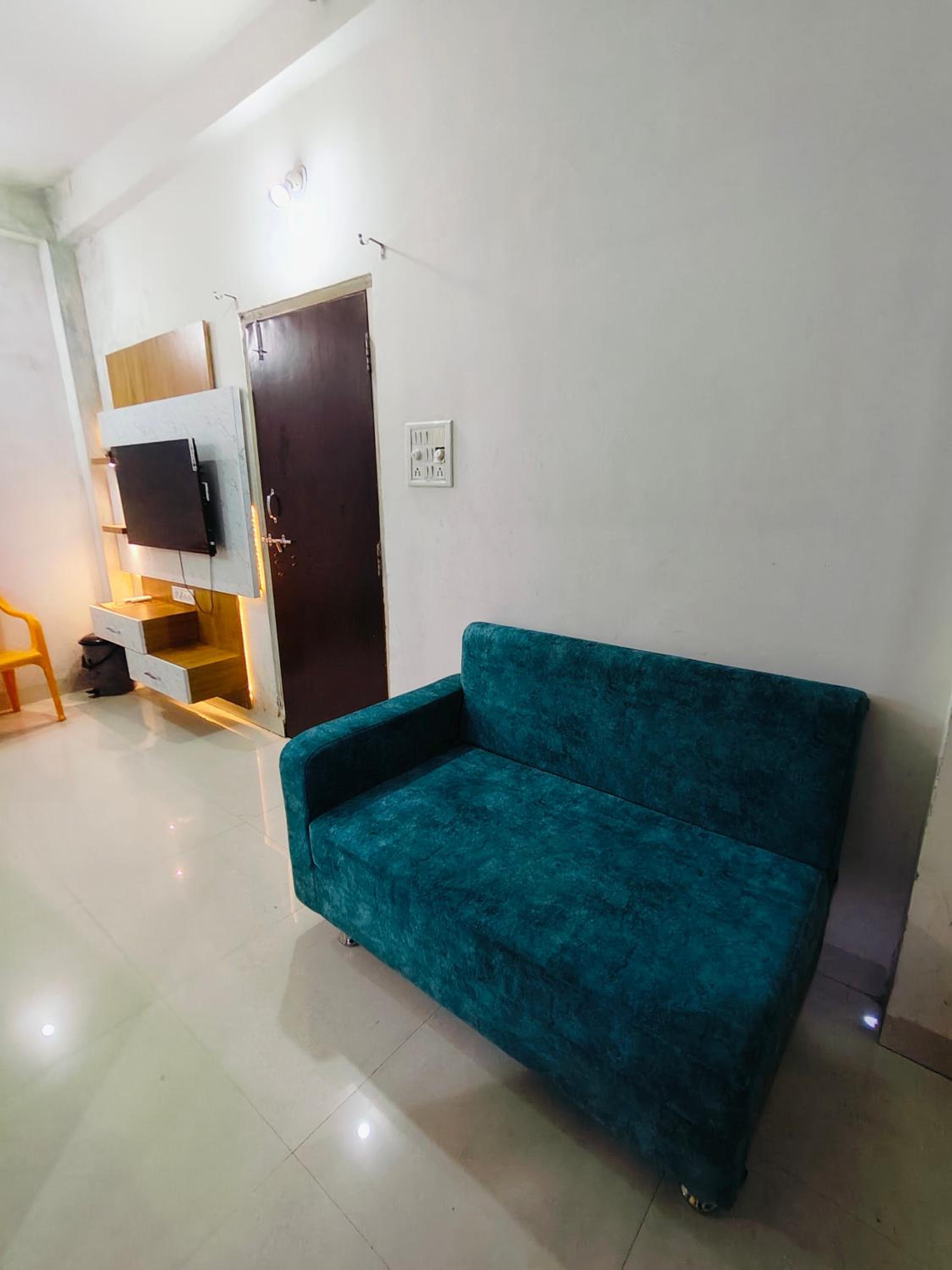 Family Room photo 3