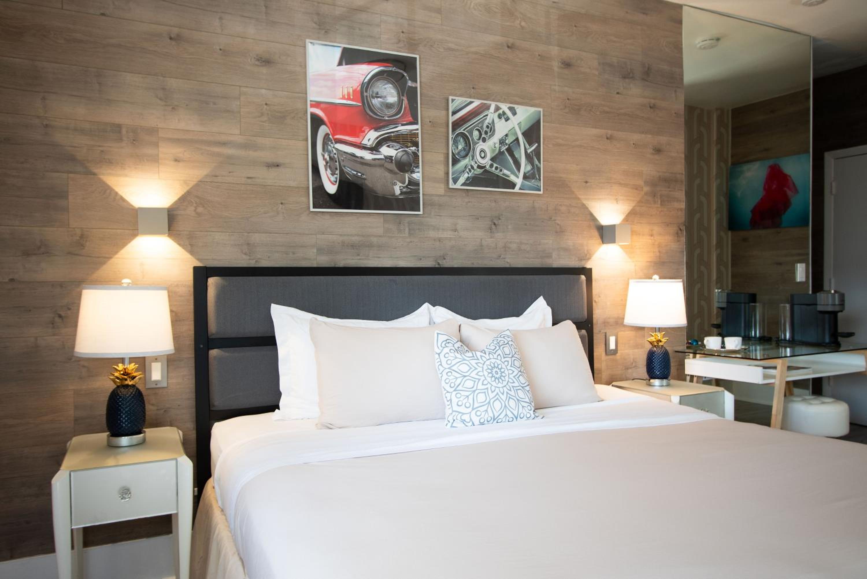 Superior King Room