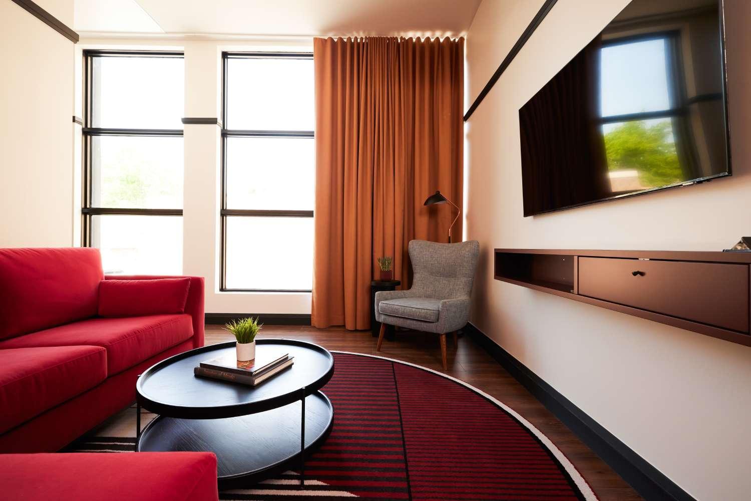 Executive Suite photo 2