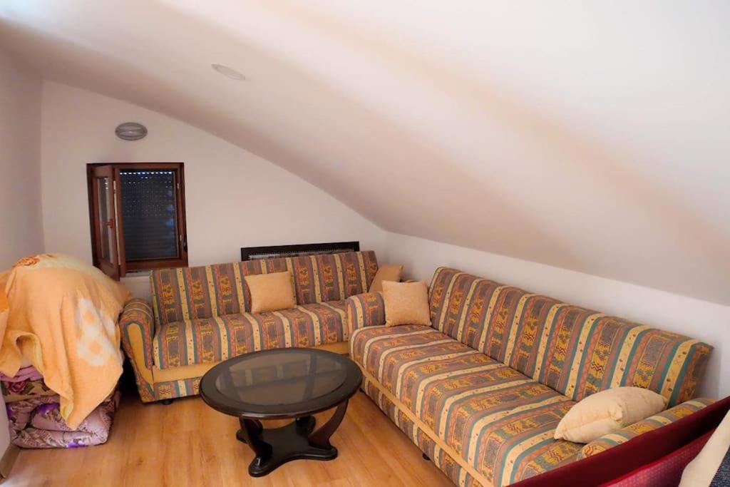 Villa photo 1