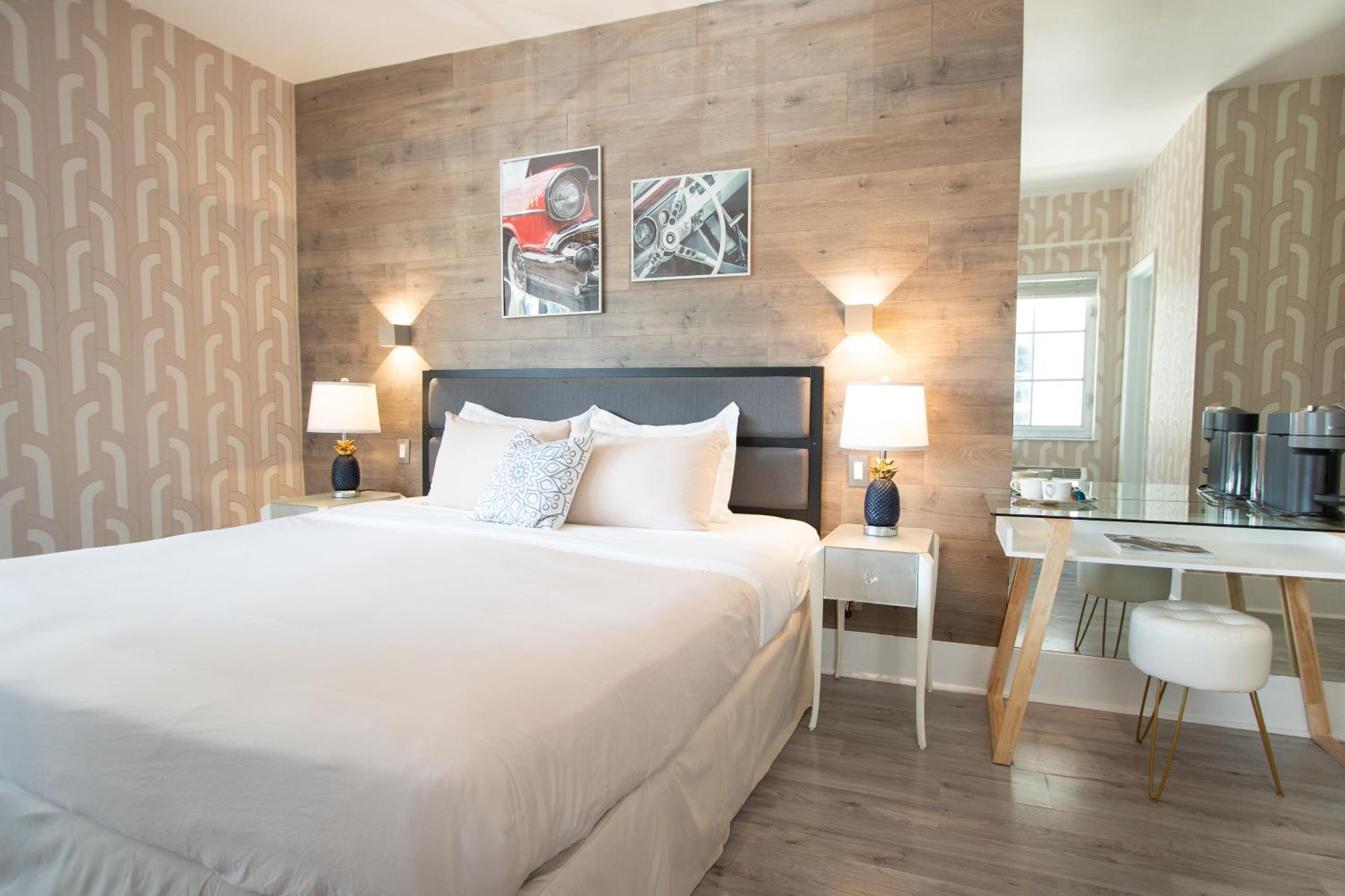 Superior King Room - Photo 10