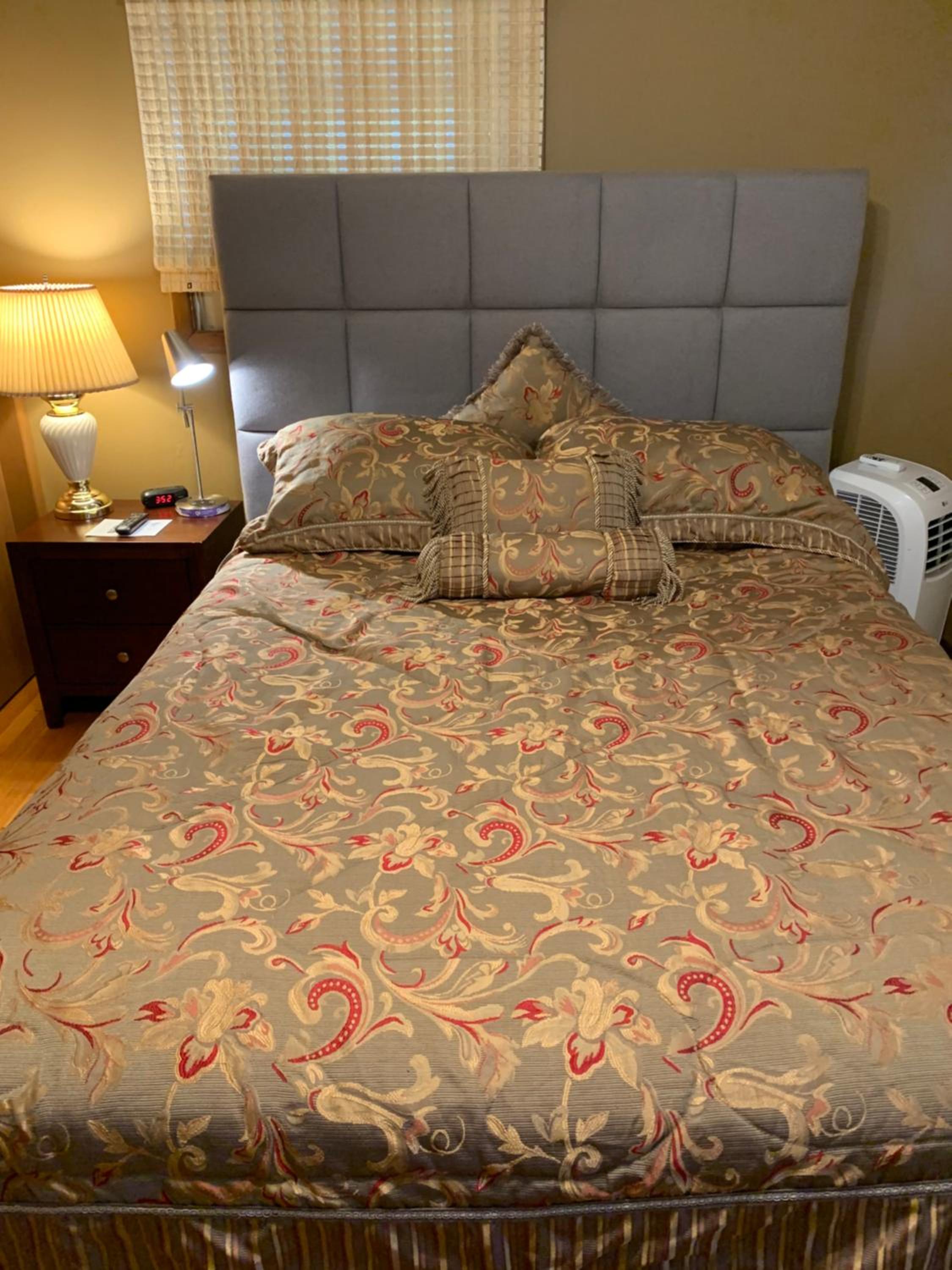Standard Queen Room photo 1