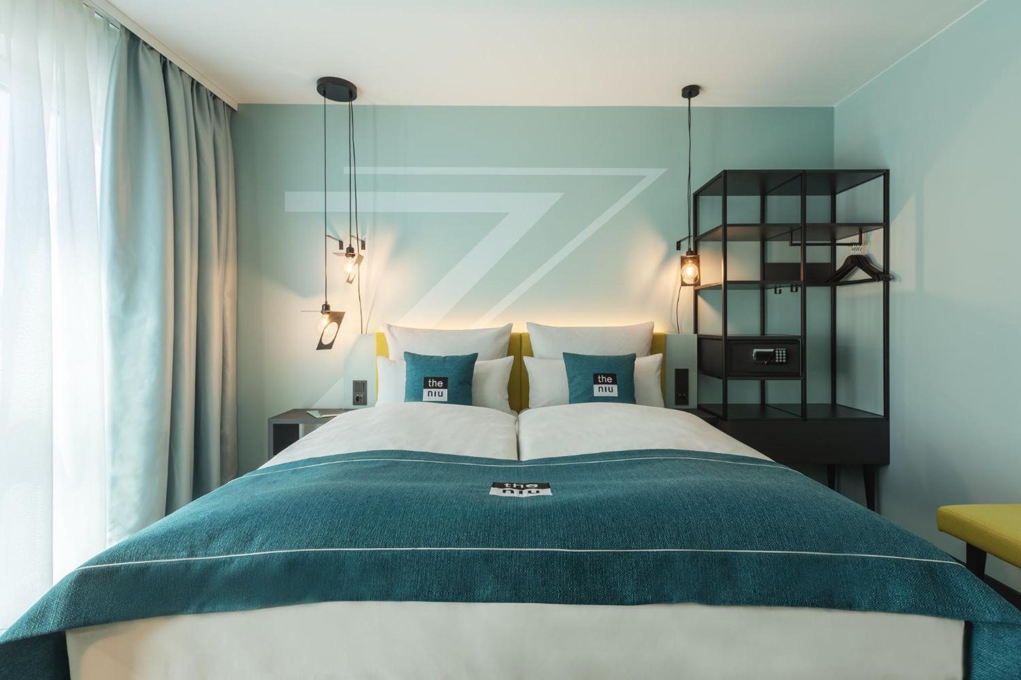 Premium Queen Room - Photo 7