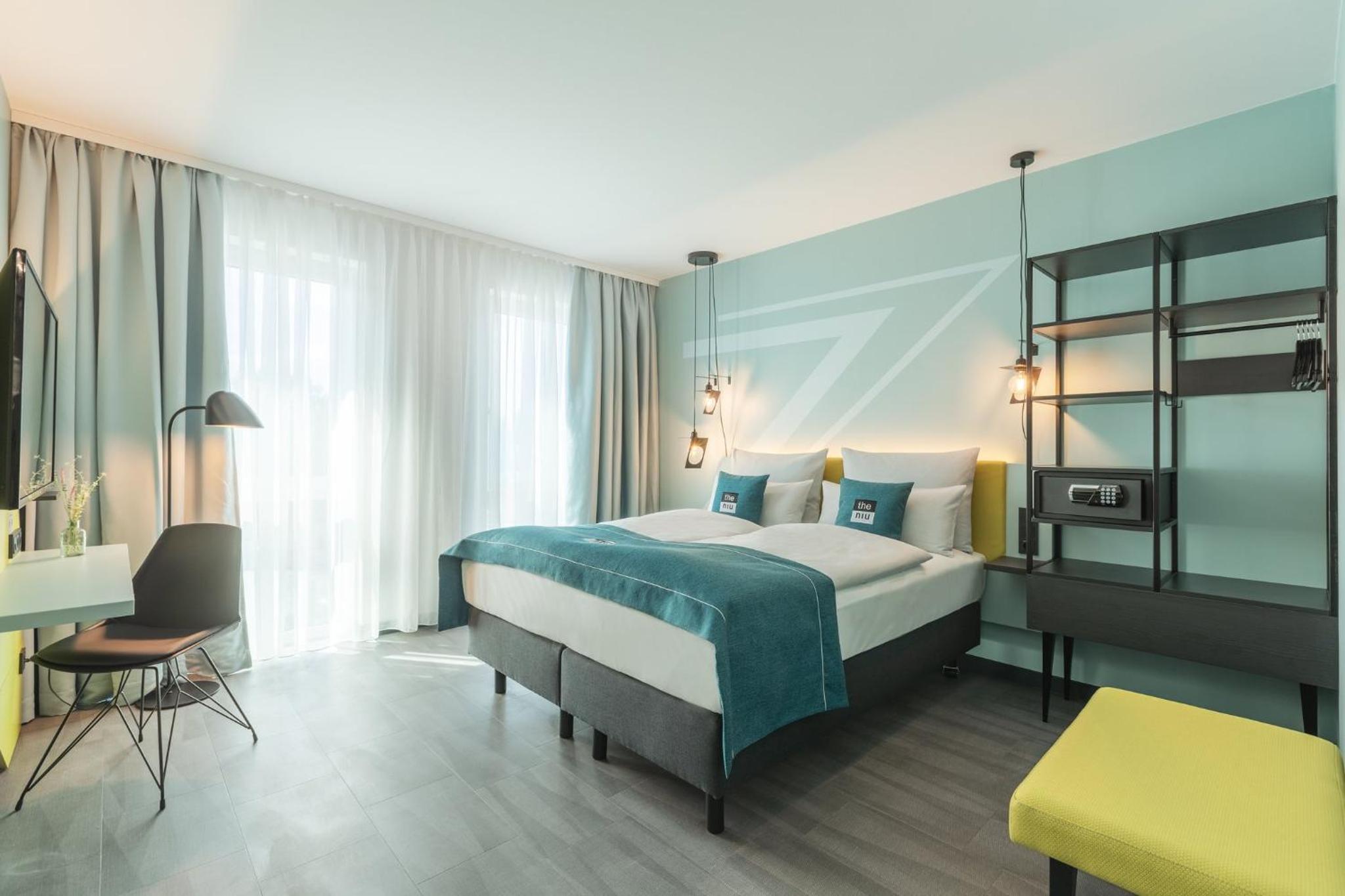 Premium Queen Room - Photo 6