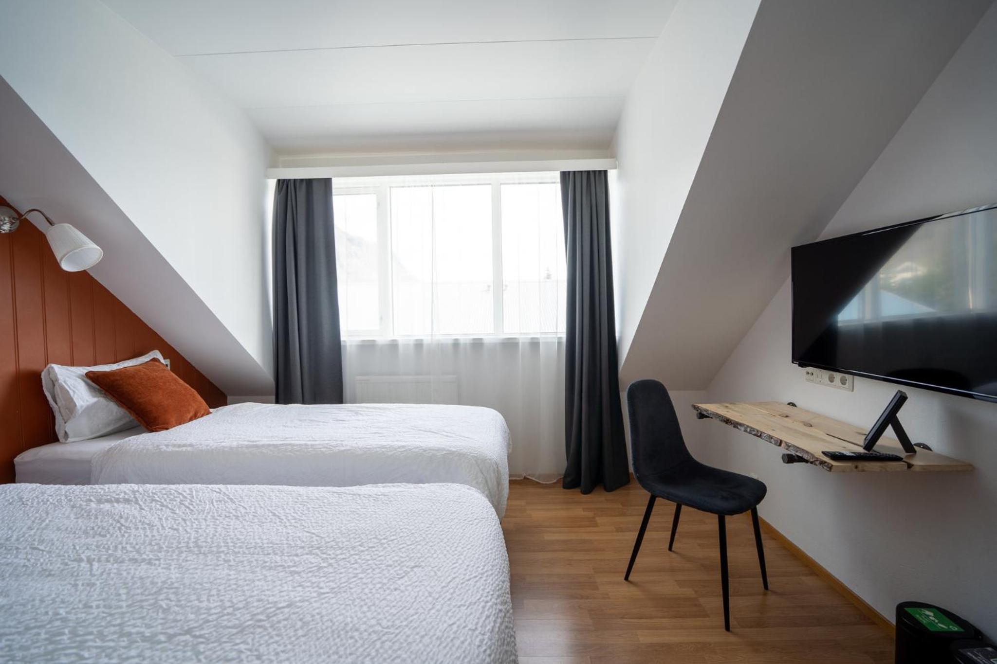 Double or Twin Room - Photo 7
