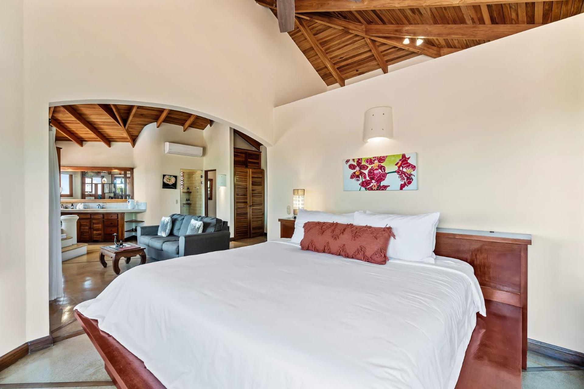 King Suite with Ocean View