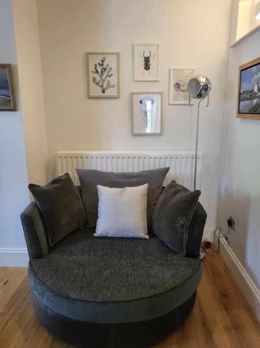 Three-Bedroom House photo 2