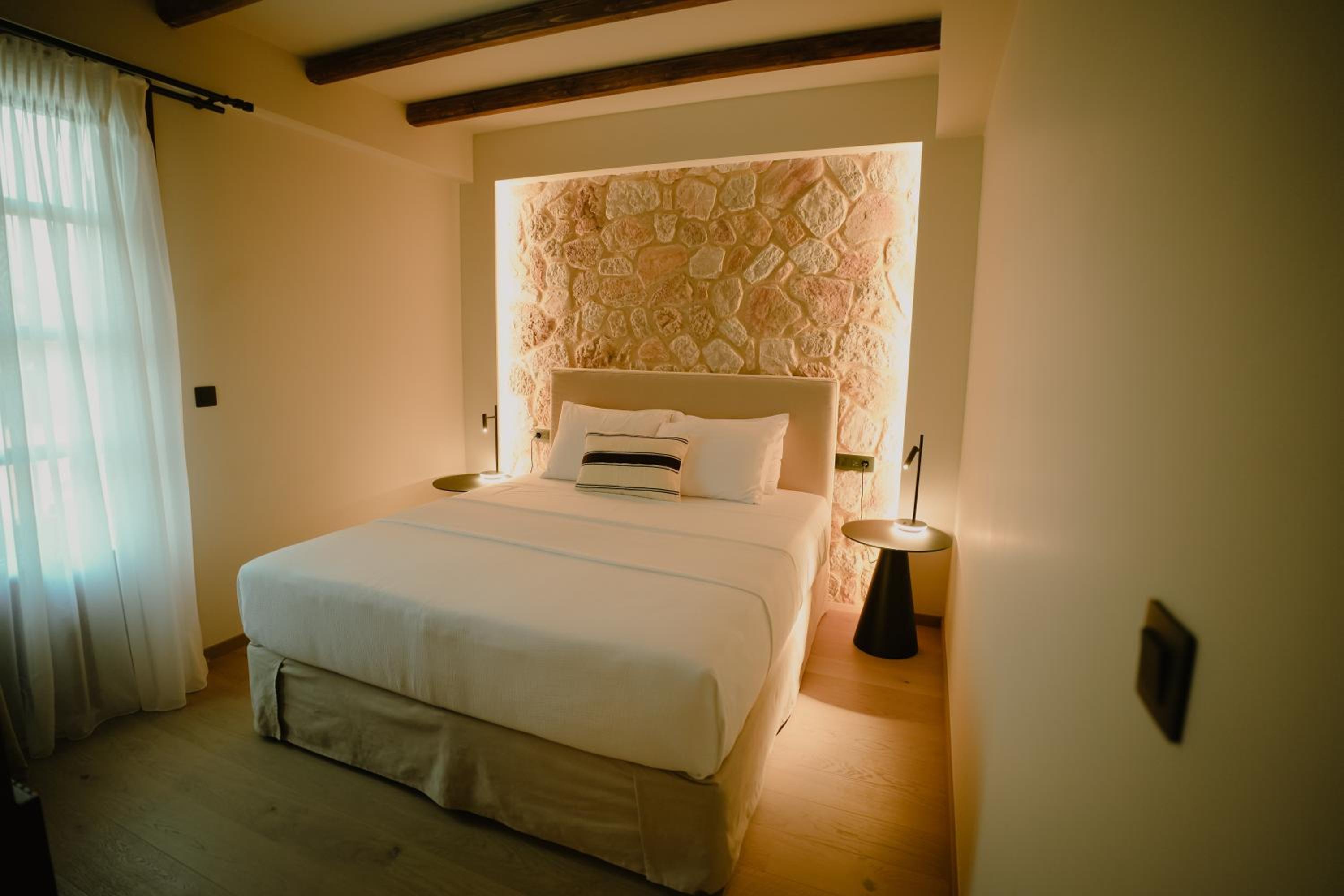 Queen Room photo 3