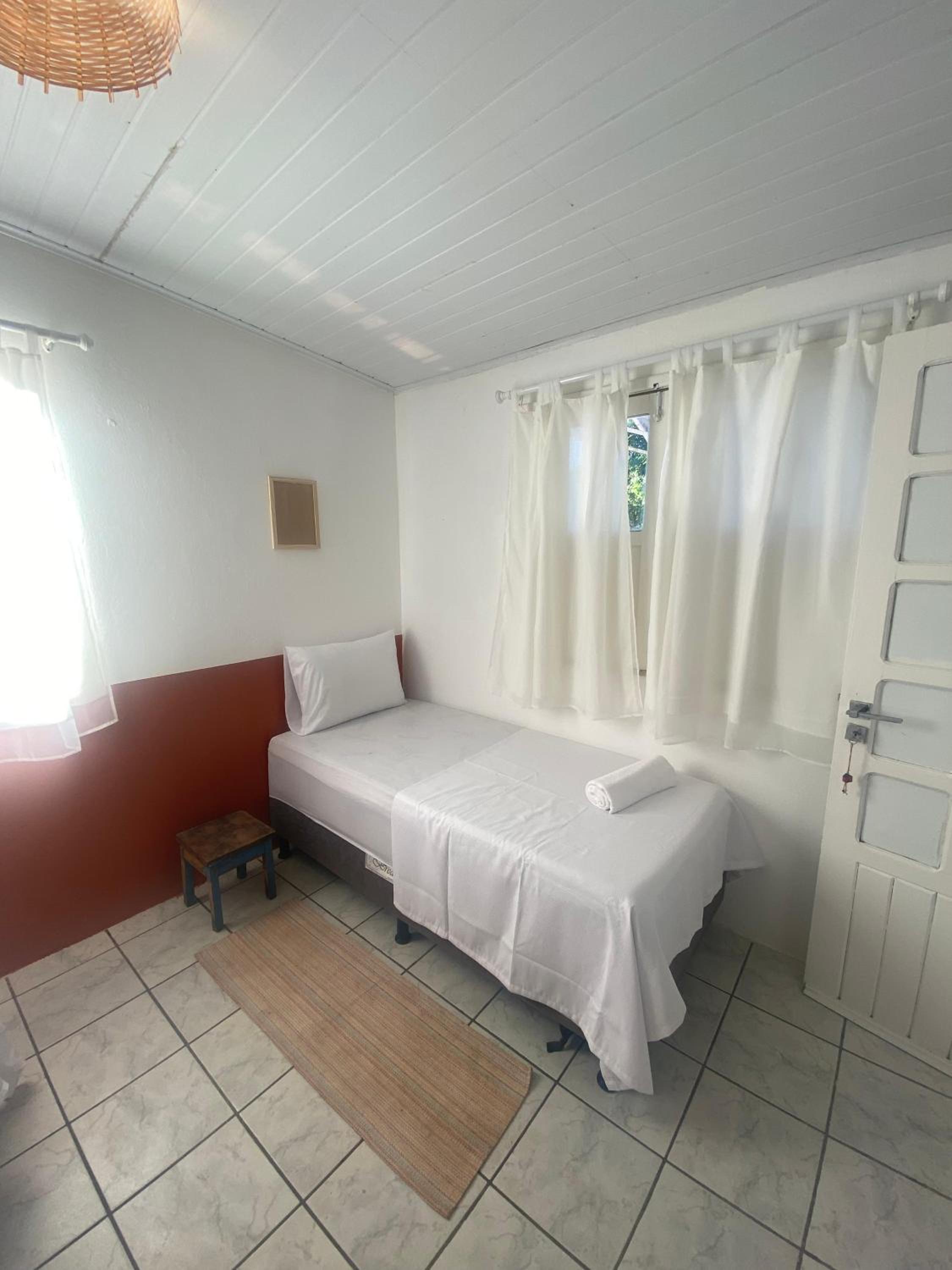 Basic Triple Room photo 2