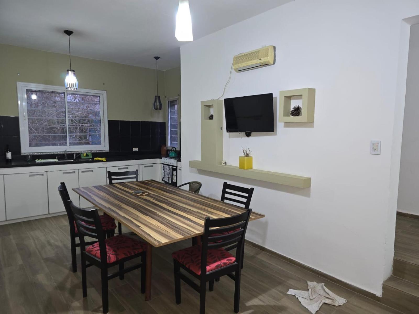 Three-Bedroom House photo 3