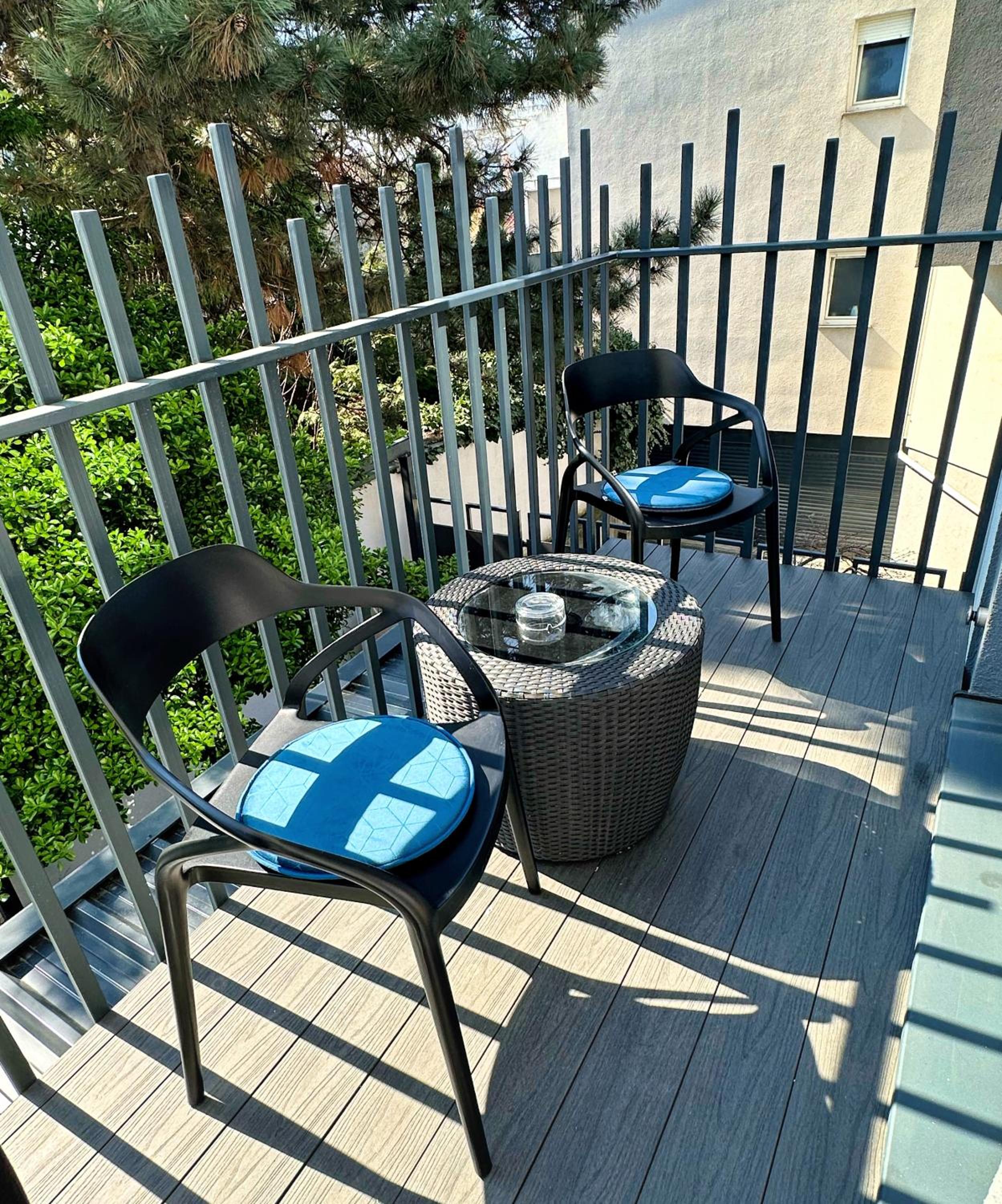 Deluxe Double Room with Balcony photo 2