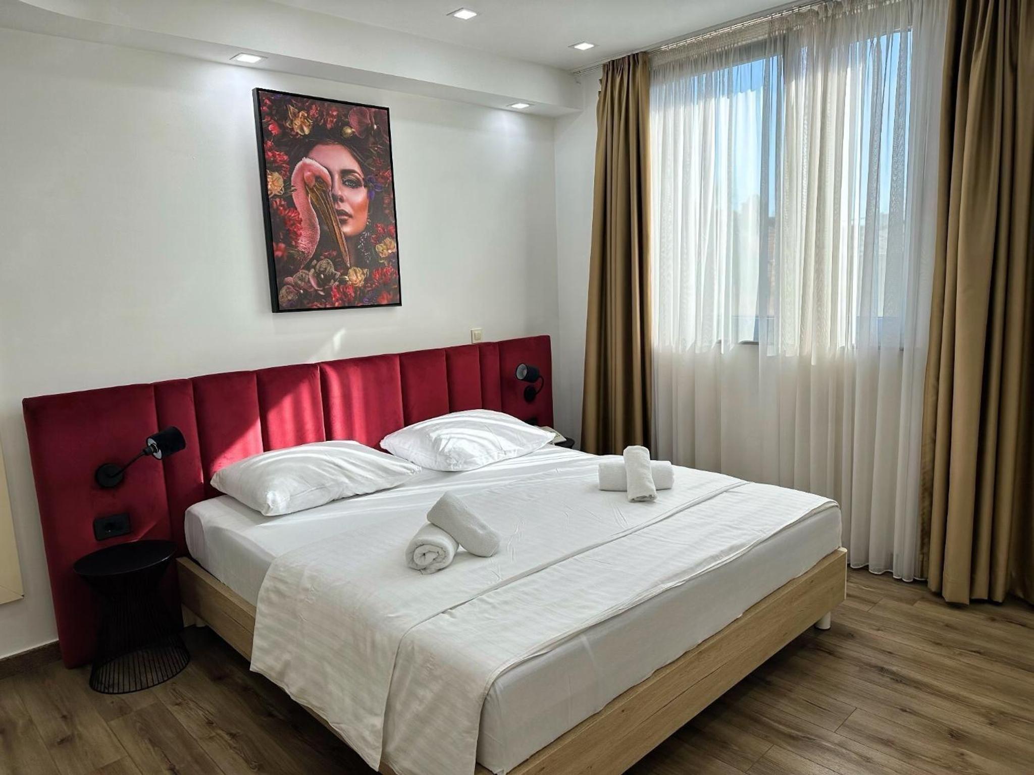 Large Double Room photo 1