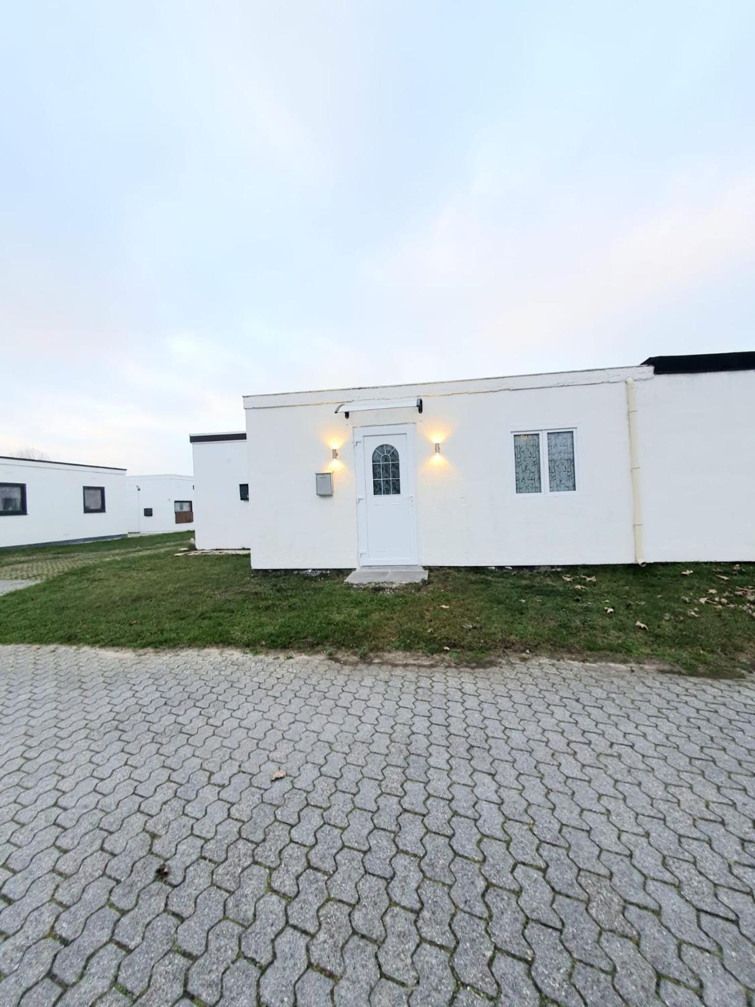 One-Bedroom House photo 2