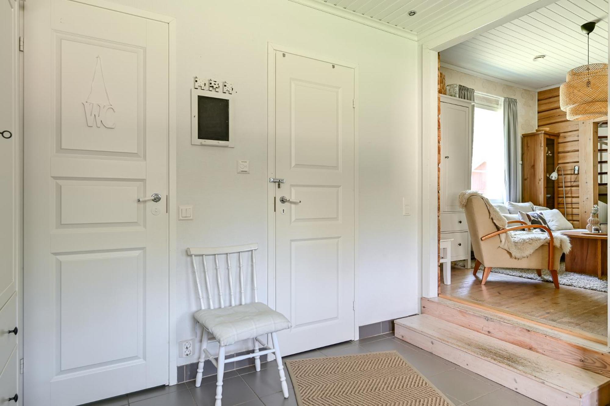 Two-Bedroom Villa - Photo 17