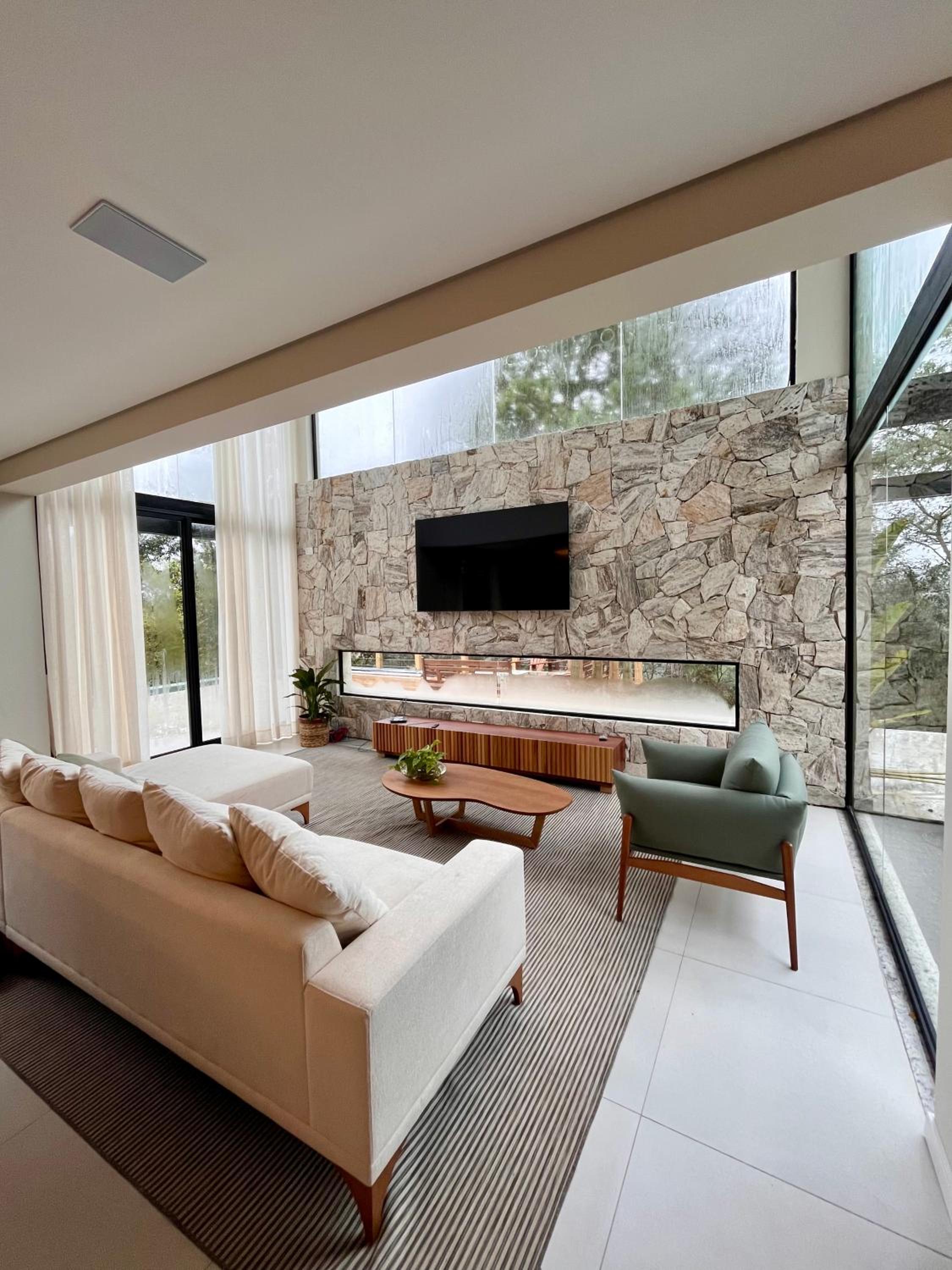 Four-Bedroom House photo 1
