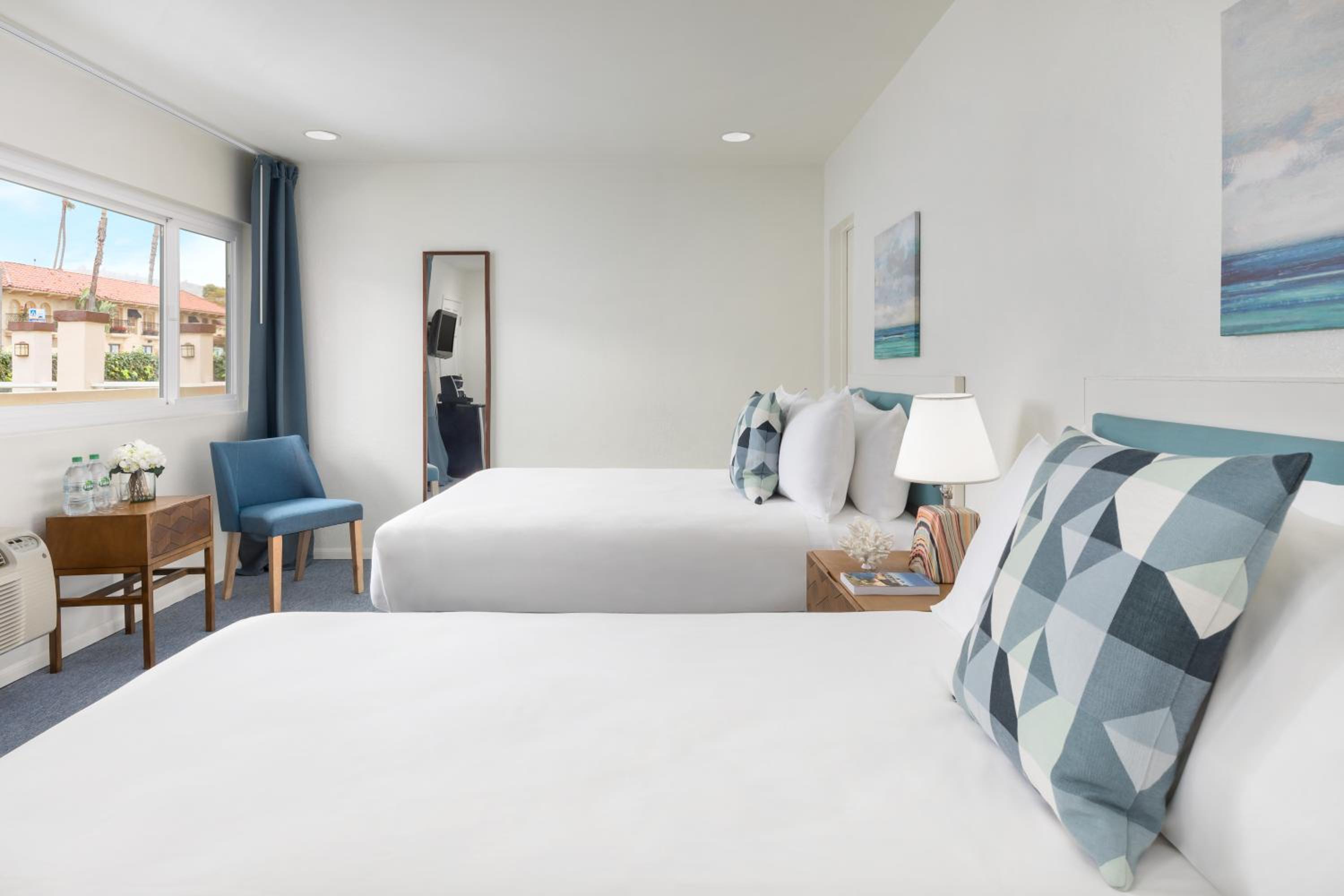 Standard Double Room - Photo 2
