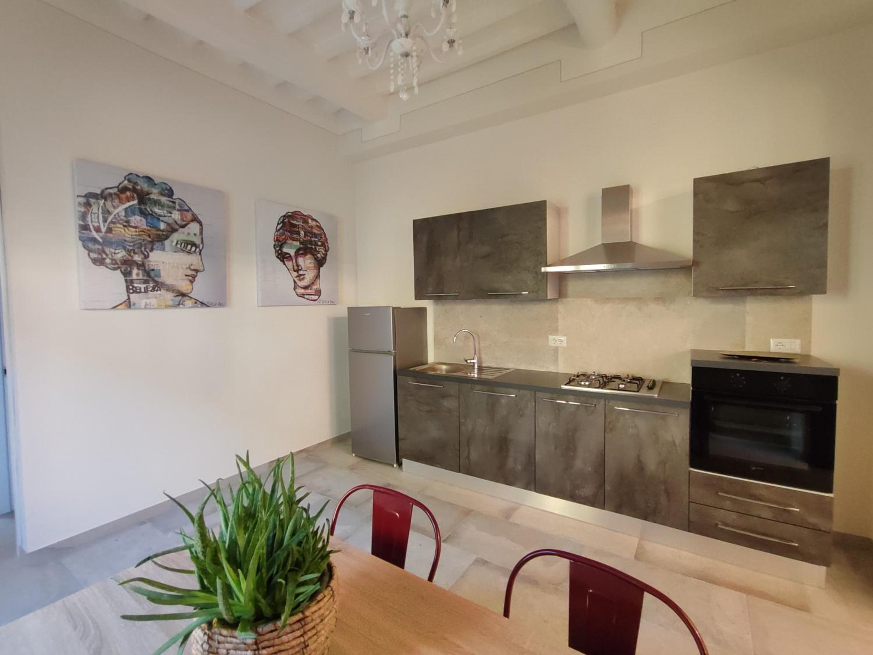 Deluxe One-Bedroom Apartment With City View photo 3
