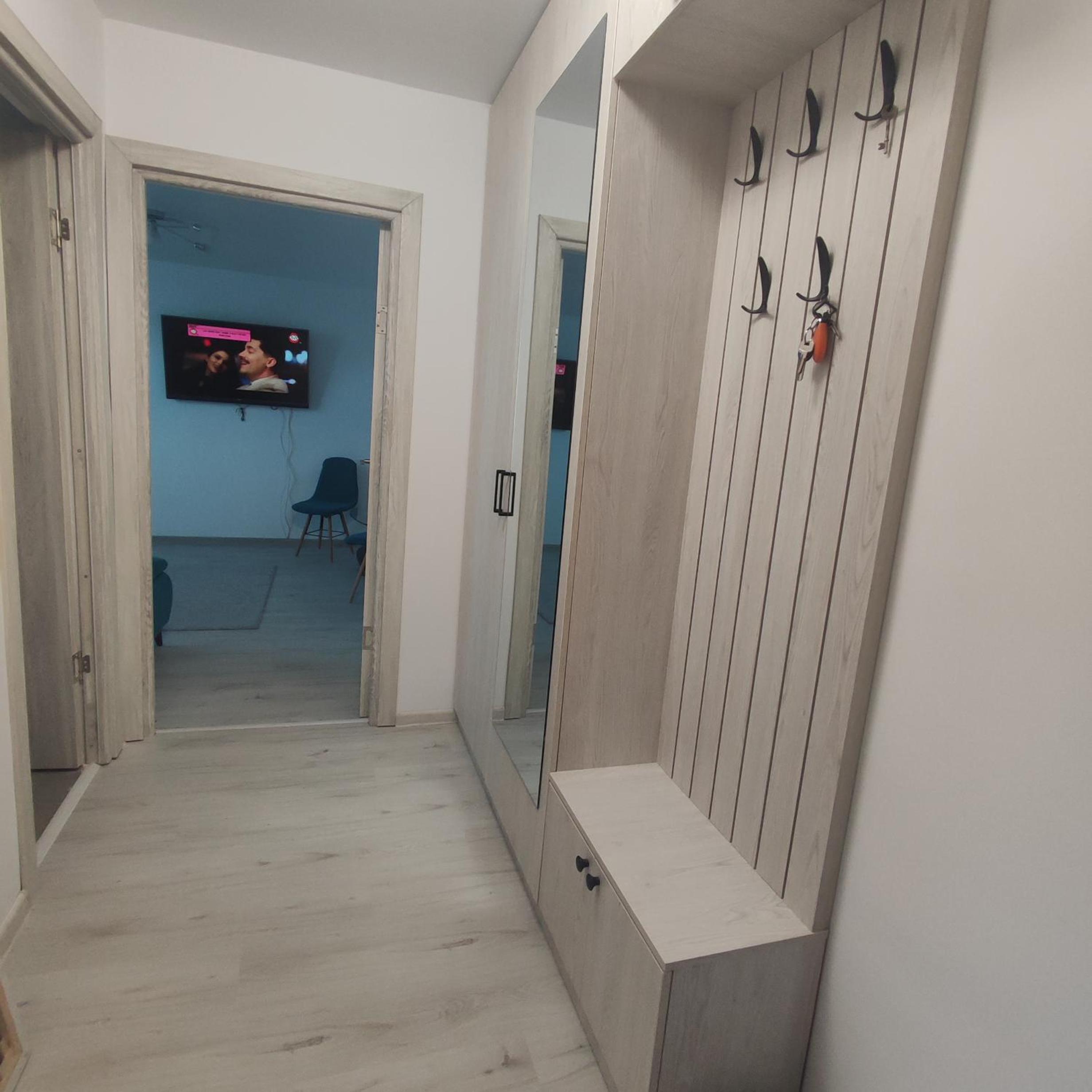 One-Bedroom Apartment photo 2