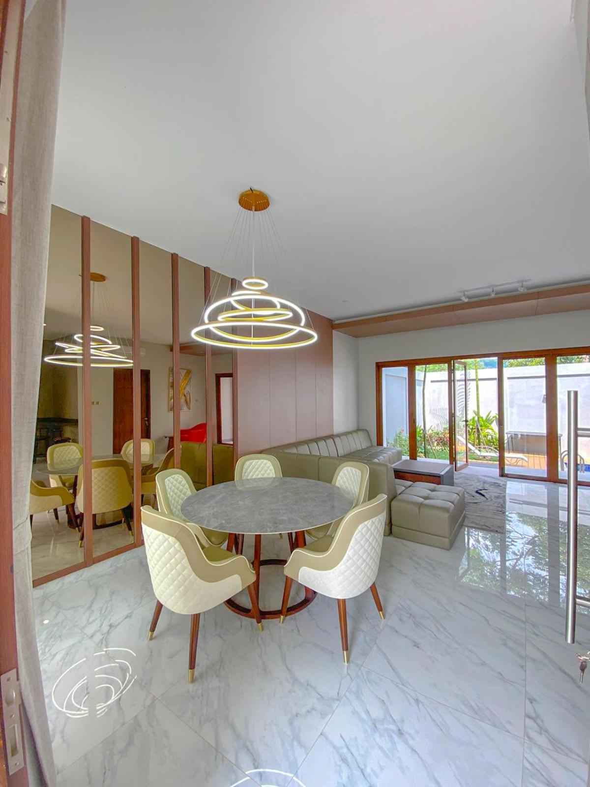 Superior Villa photo 2