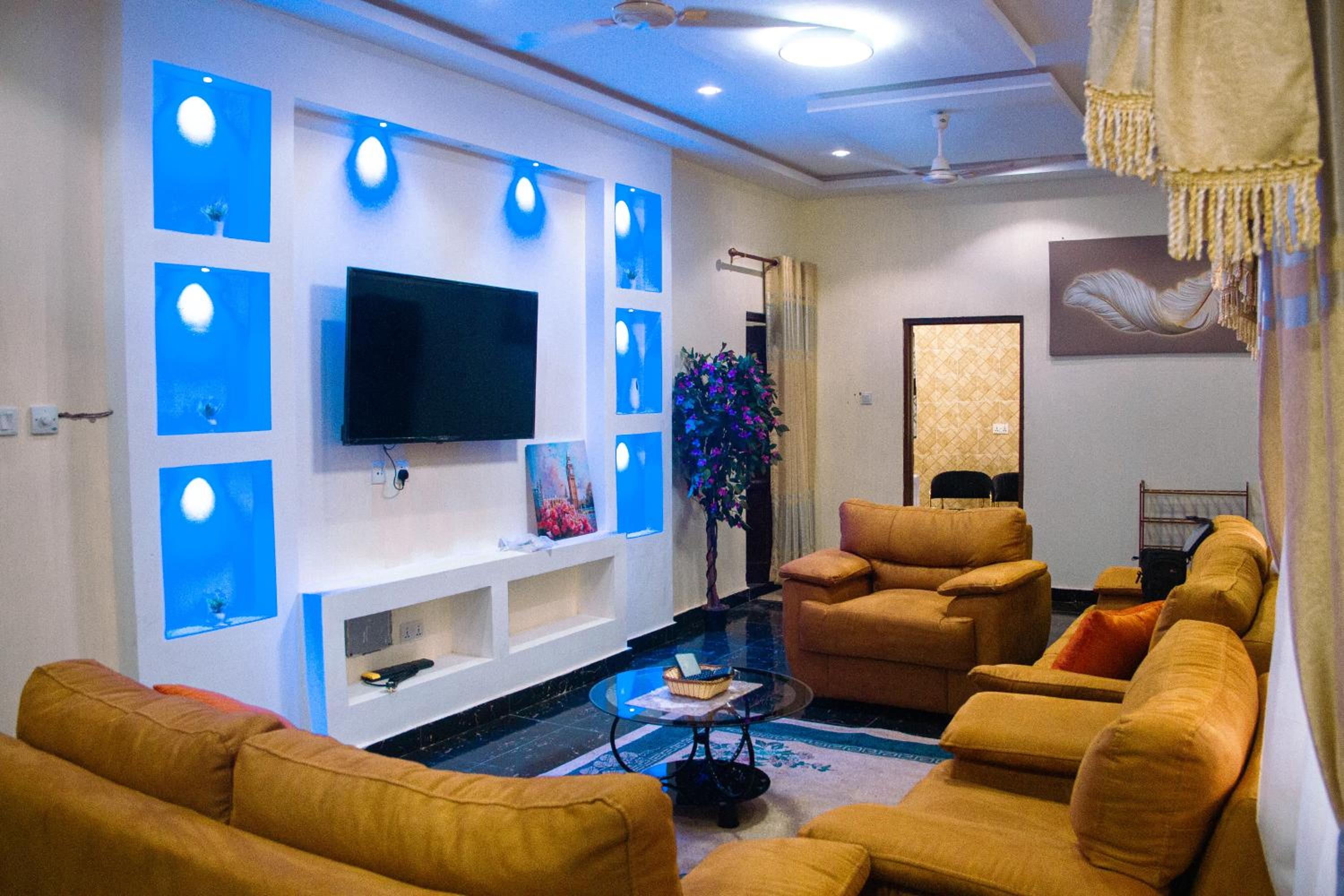Two-Bedroom Apartment with Balcony photo 1