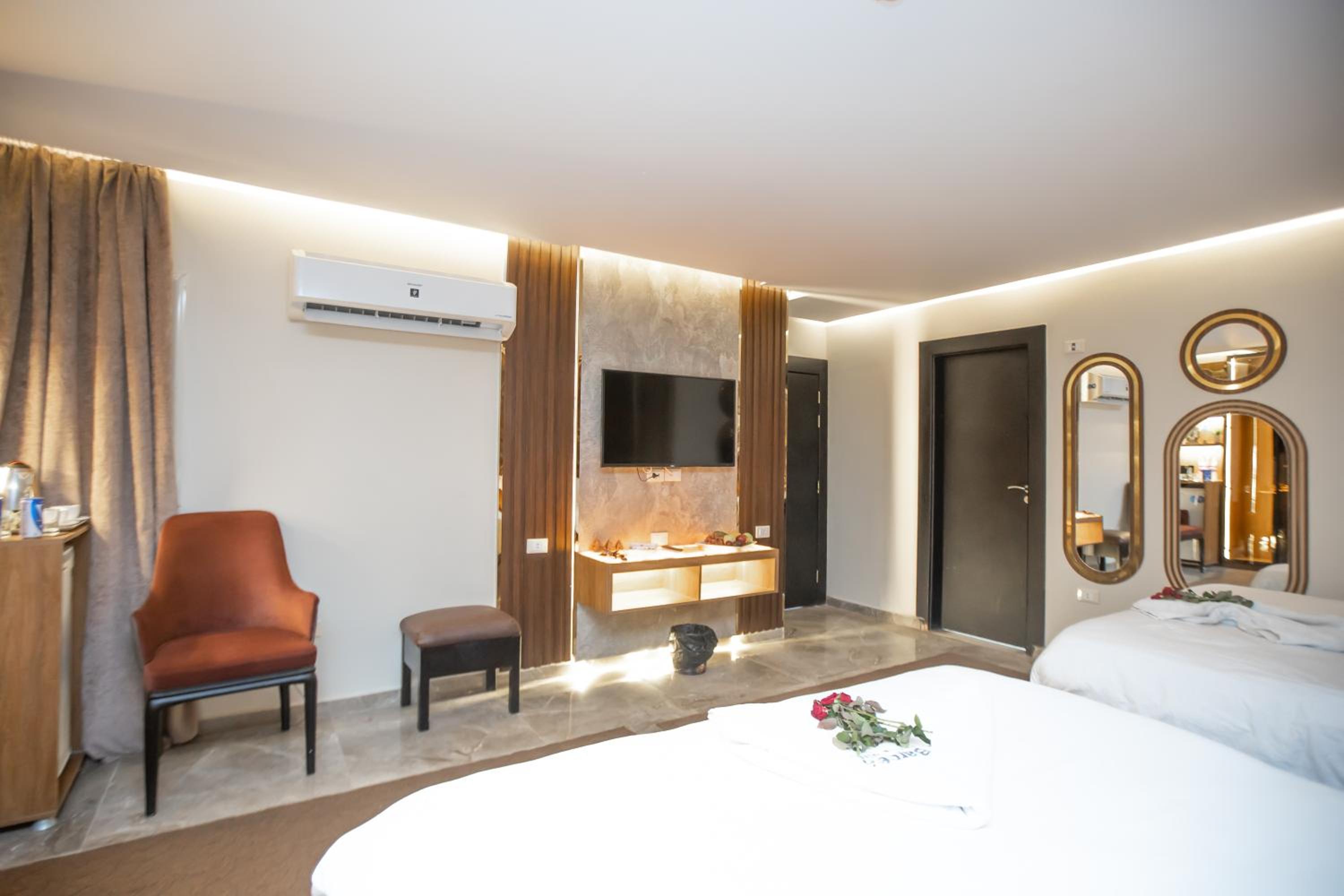 Deluxe Triple Room